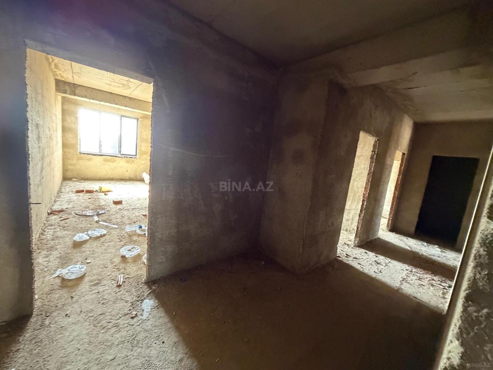 3 otaqlı Yeni tikili, Neftçilər m., Bakı