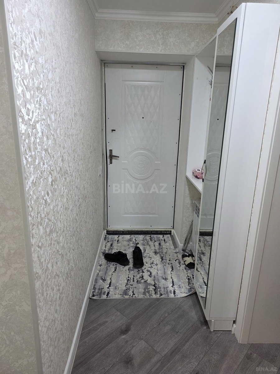 3 otaqlı Köhnə tikili, Neftçilər m., Bakı