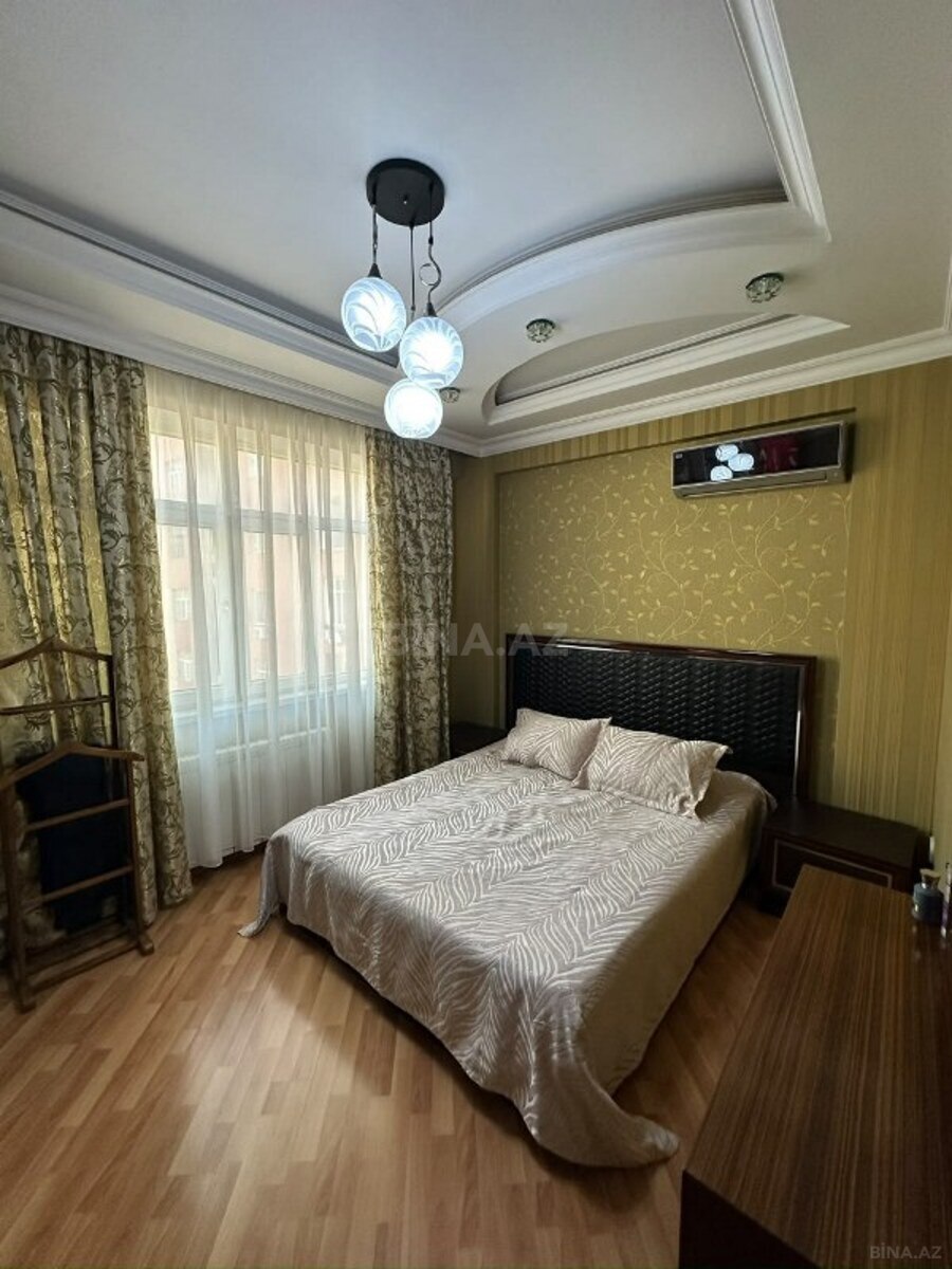 3 otaqlı Yeni tikili, İnşaatçılar m., Bakı