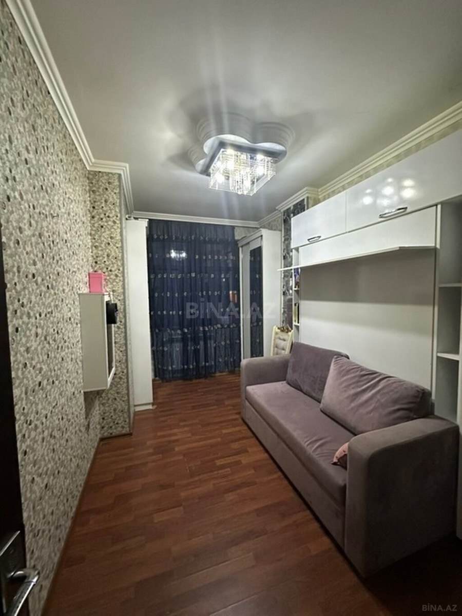 3 otaqlı Yeni tikili, Xırdalan