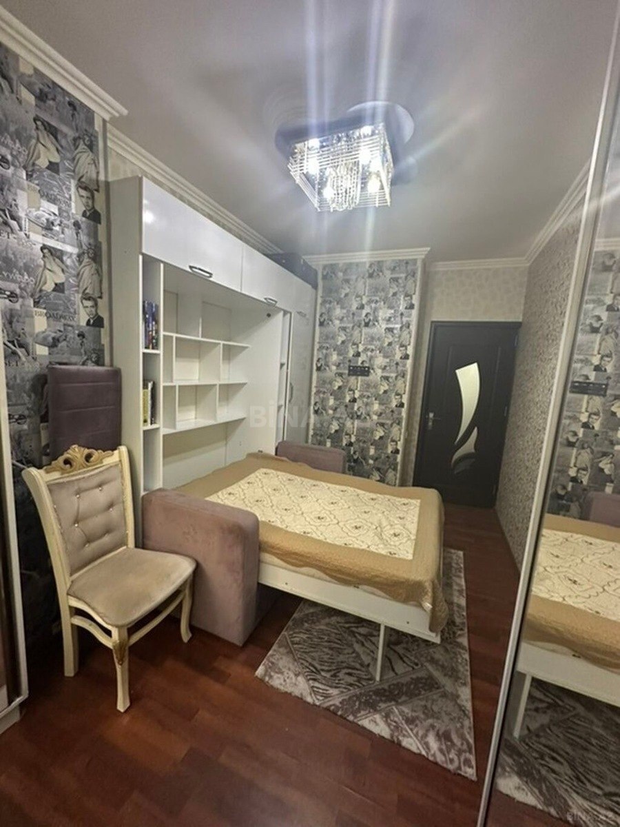 3 otaqlı Yeni tikili, Xırdalan
