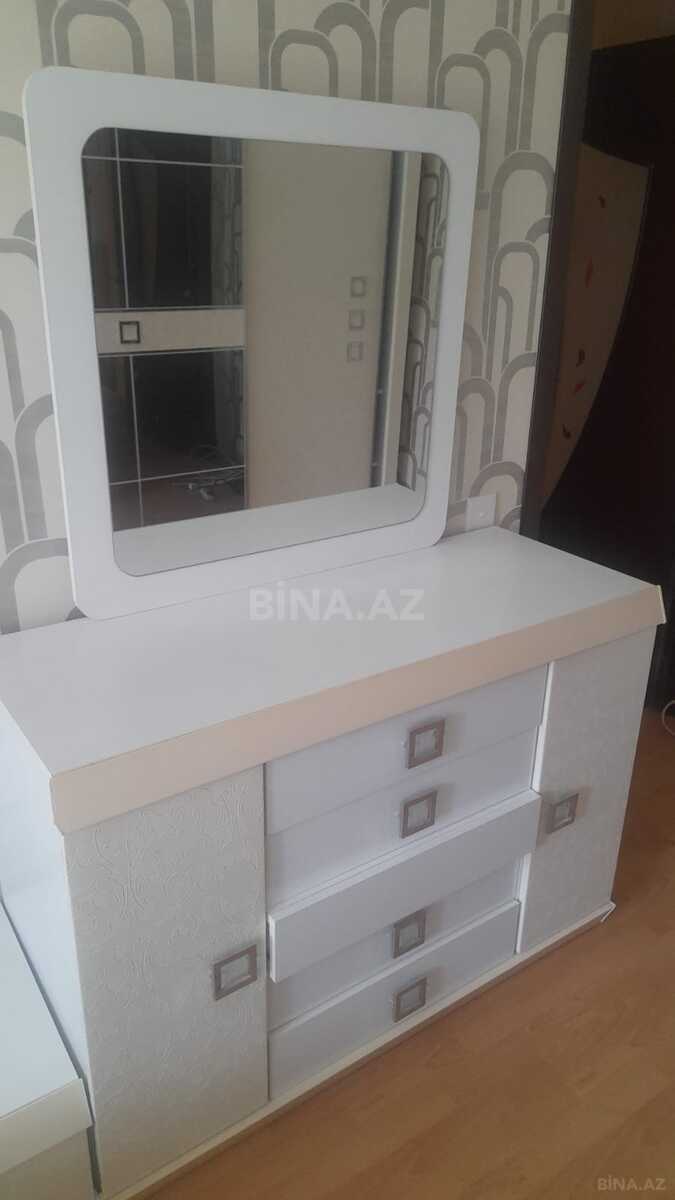 2 otaqlı Köhnə tikili, Memar Əcəmi m., Bakı