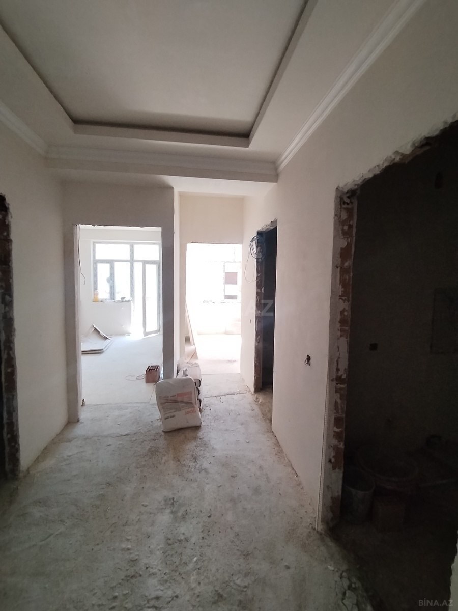 3 otaqlı Yeni tikili, Xırdalan