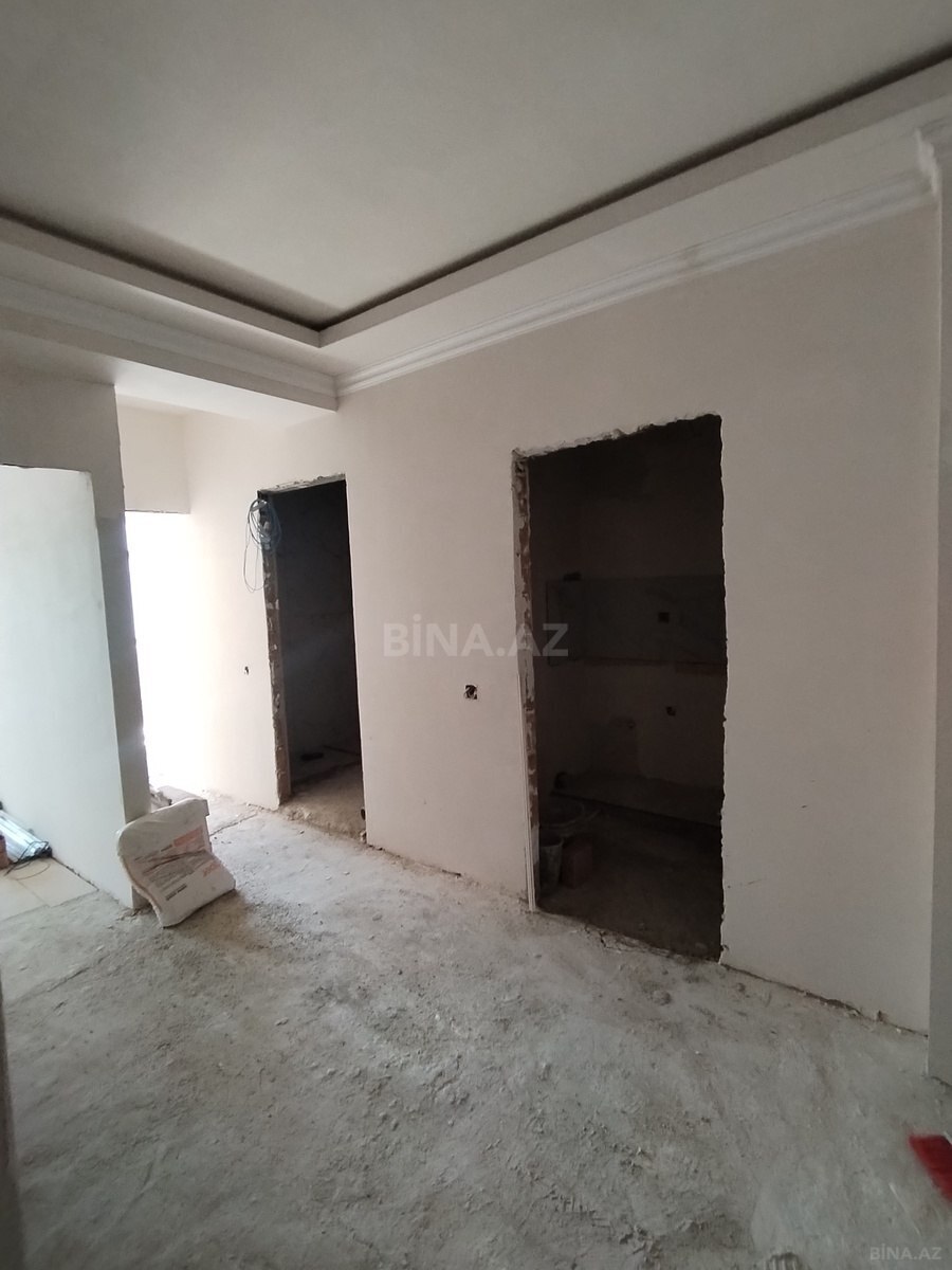 3 otaqlı Yeni tikili, Xırdalan