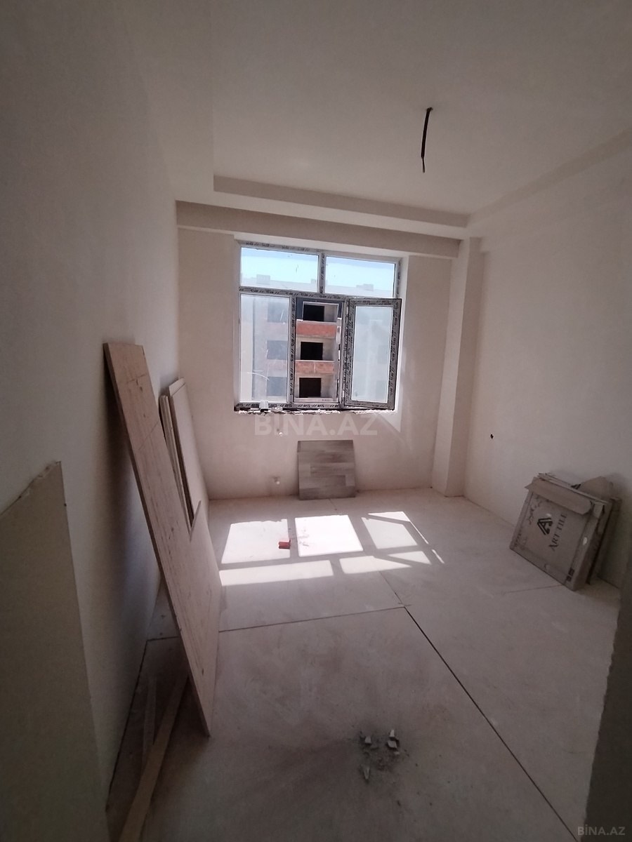 3 otaqlı Yeni tikili, Xırdalan