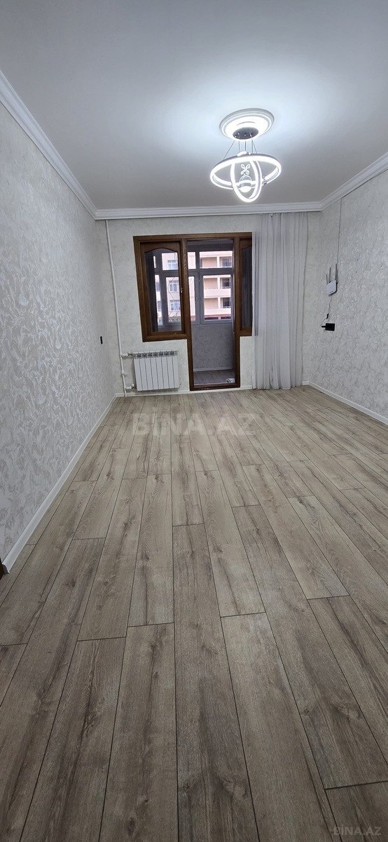 2 otaqlı Köhnə tikili, Neftçilər m., Bakı