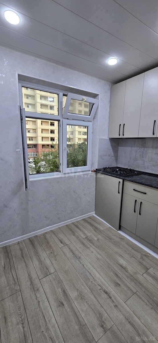 2 otaqlı Köhnə tikili, Neftçilər m., Bakı
