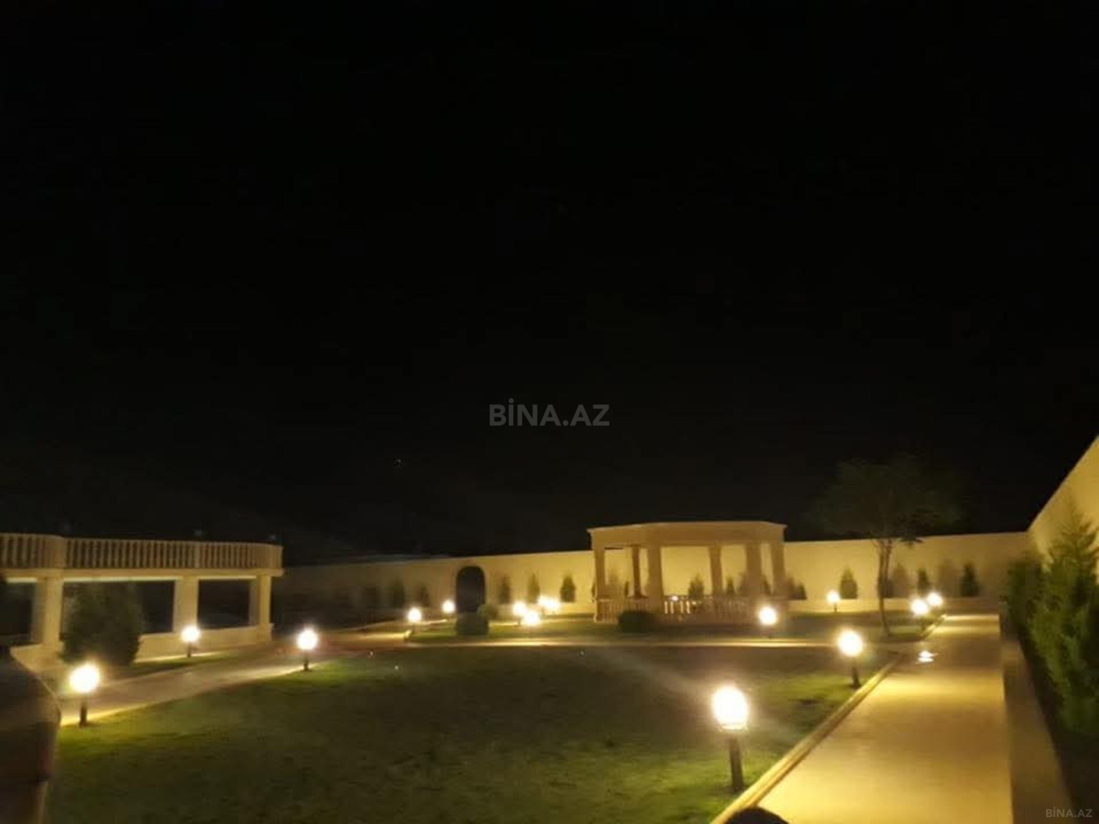 15 otaqlı Həyət evi/Bağ evi, Şüvəlan q., Bakı