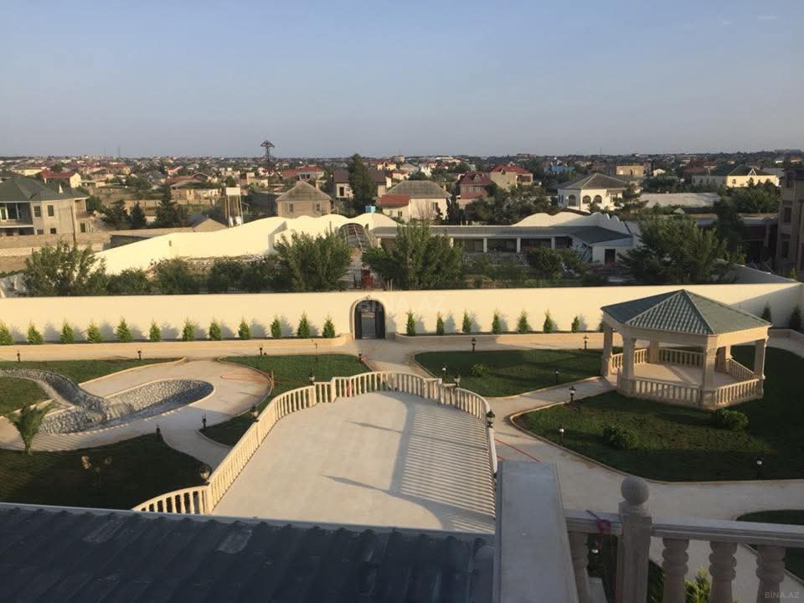 15 otaqlı Həyət evi/Bağ evi, Şüvəlan q., Bakı