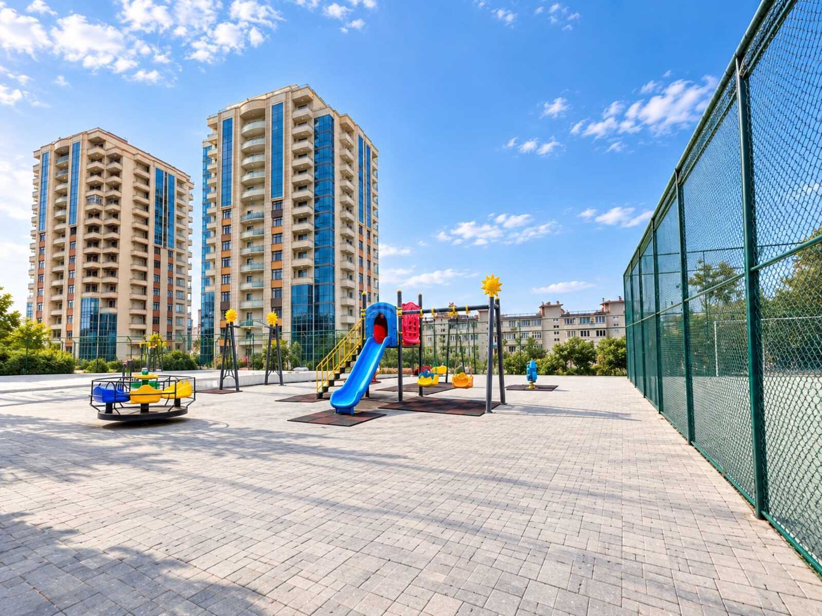 4 otaqlı Yeni tikili, Nizami m., Bakı