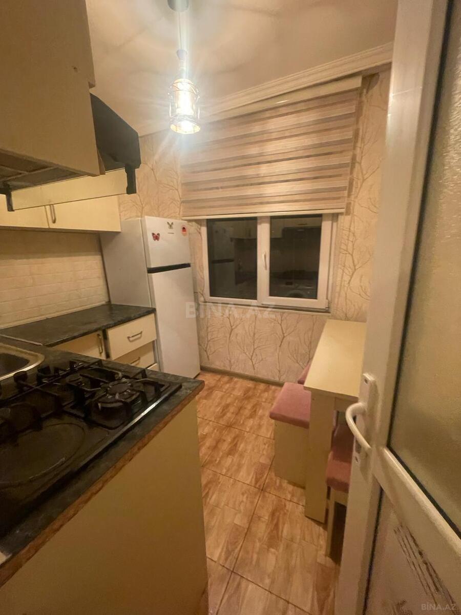 2 otaqlı Köhnə tikili, Neftçilər m., Bakı