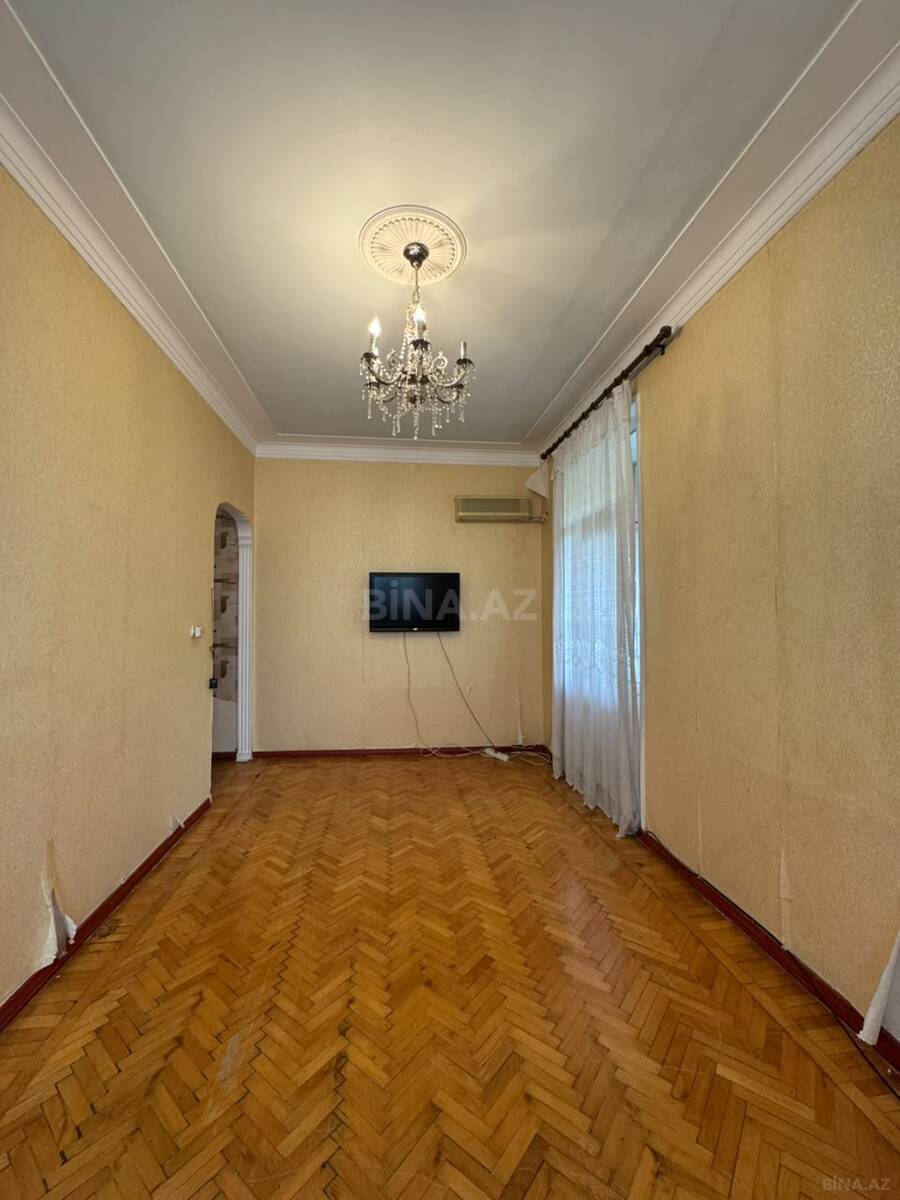 2 otaqlı Köhnə tikili, Bakıxanov q., Bakı