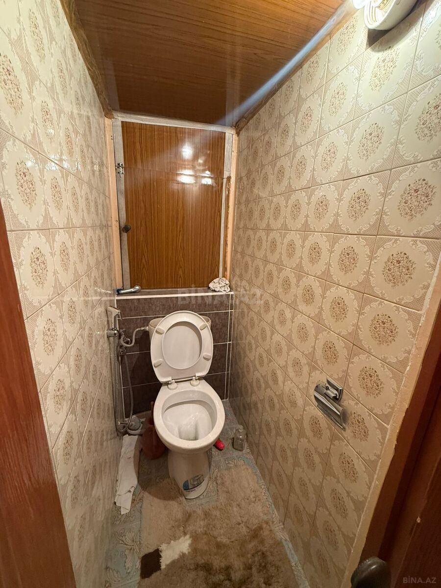 5 otaqlı Köhnə tikili, Xalqlar Dostluğu m., Bakı