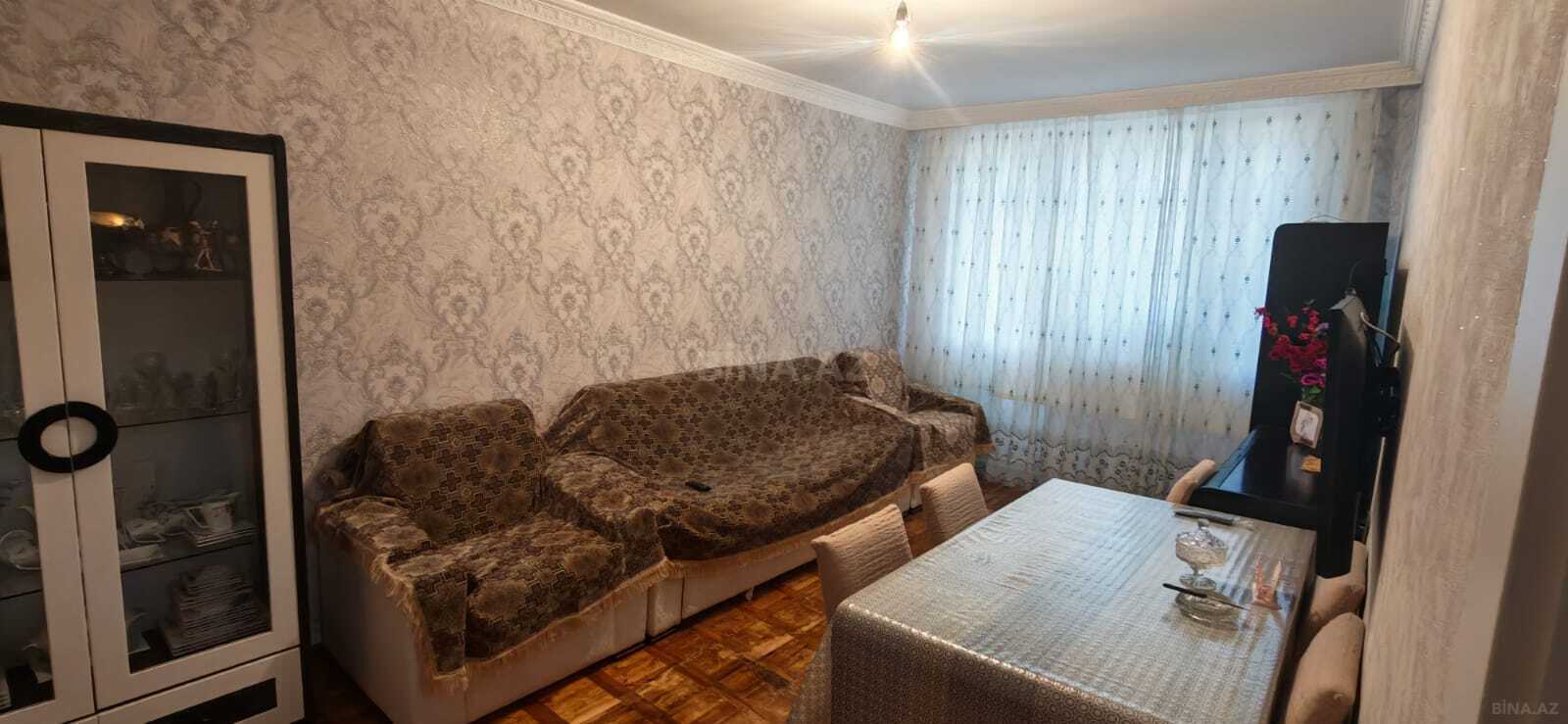 4 otaqlı Köhnə tikili, Sumqayıt