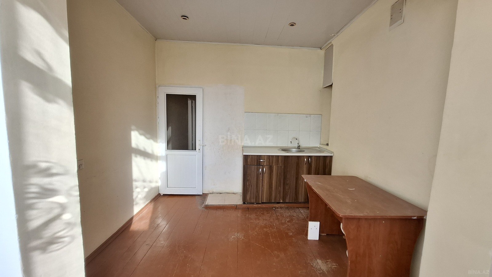 2 otaqlı Köhnə tikili, Azadlıq Prospekti m., Bakı