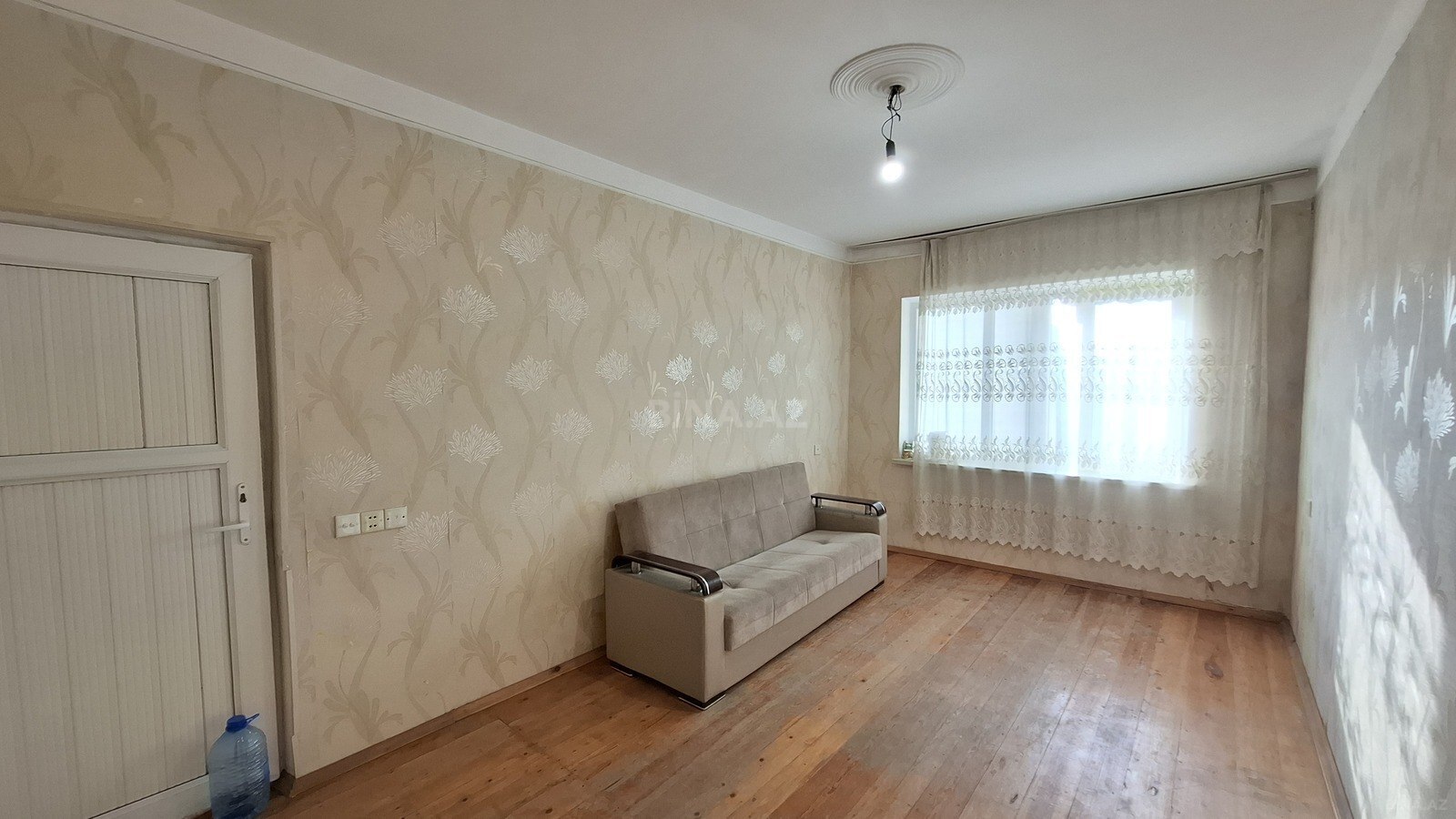 2 otaqlı Köhnə tikili, Azadlıq Prospekti m., Bakı