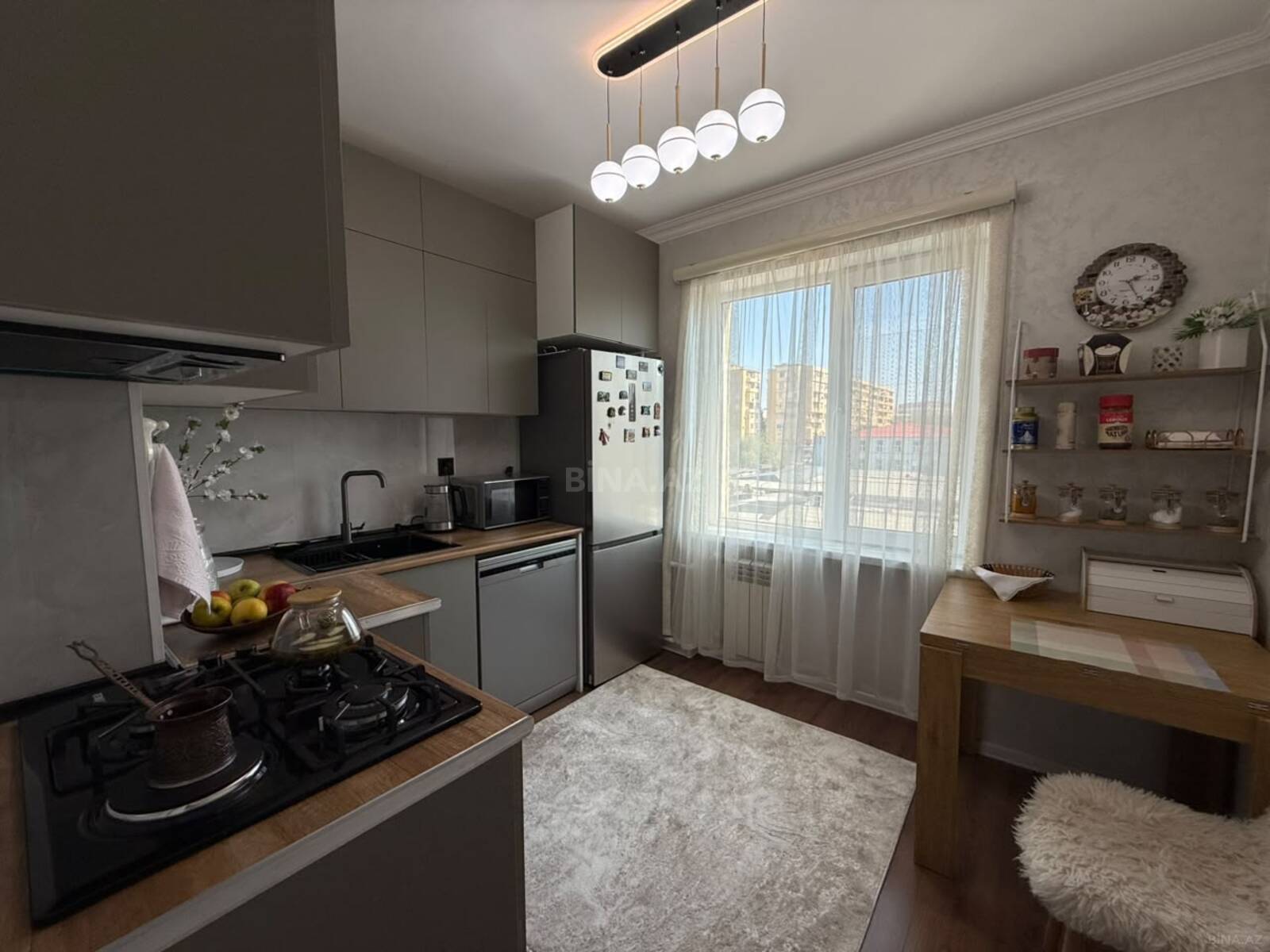 2 otaqlı Köhnə tikili, Xalqlar Dostluğu m., Bakı