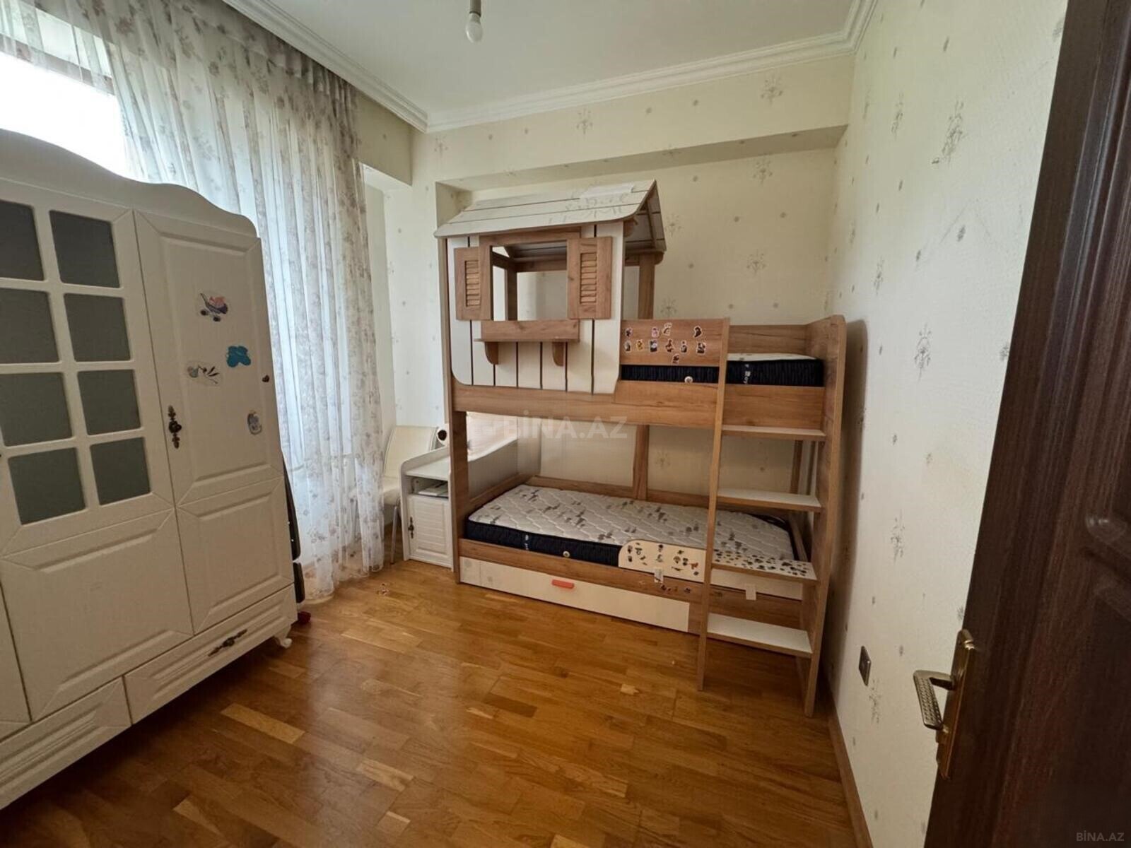 3 otaqlı Yeni tikili, Qara Qarayev m., Bakı