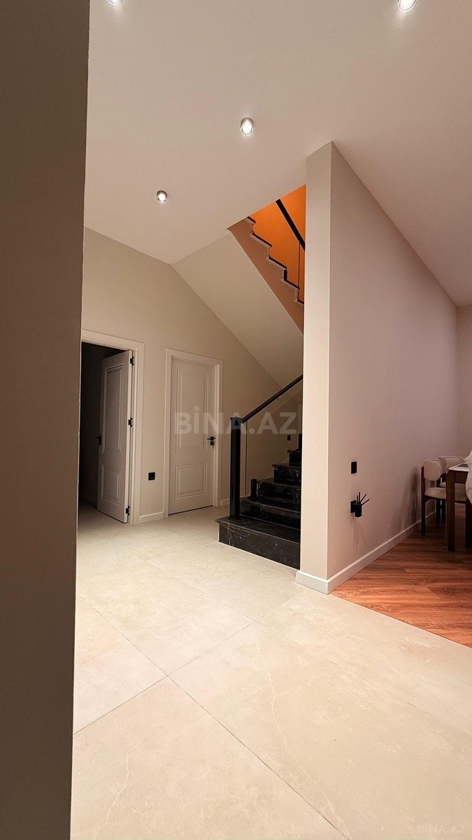 5 otaqlı Həyət evi/Bağ evi, Novxanı q., Bakı