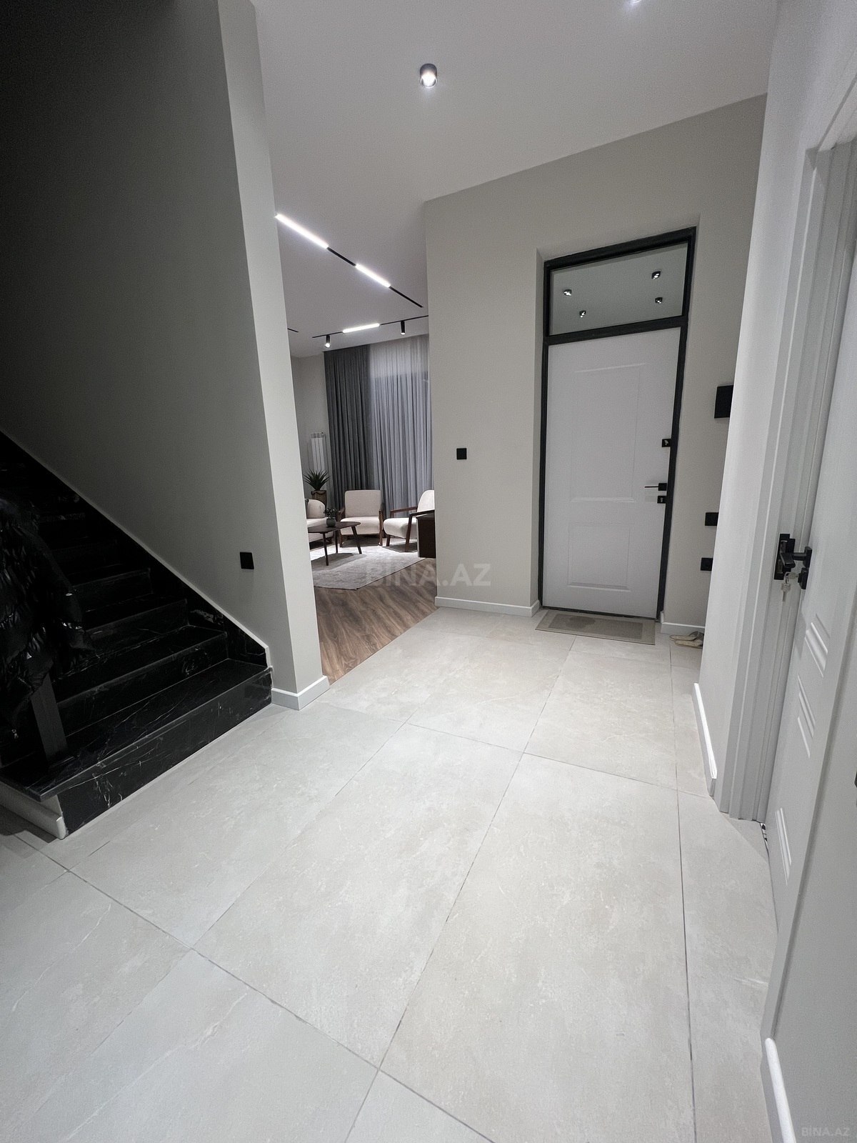 5 otaqlı Həyət evi/Bağ evi, Novxanı q., Bakı