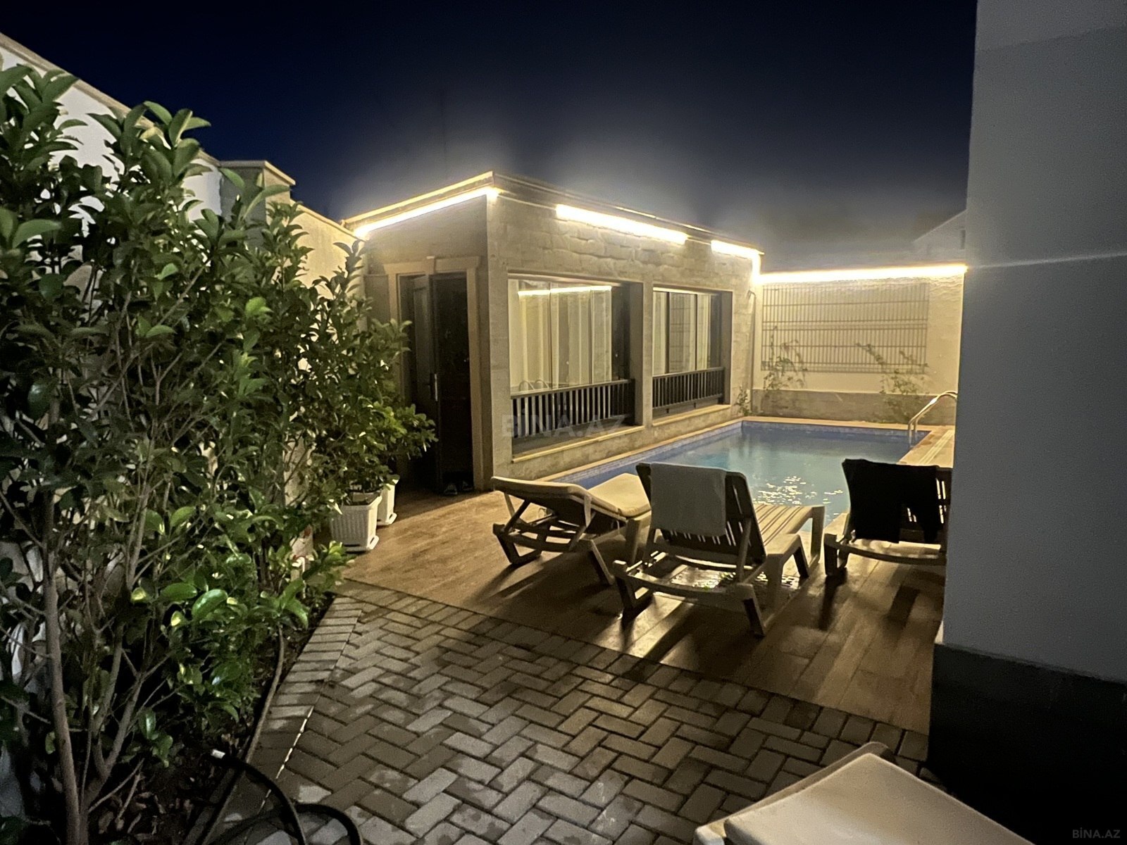 5 otaqlı Həyət evi/Bağ evi, Novxanı q., Bakı
