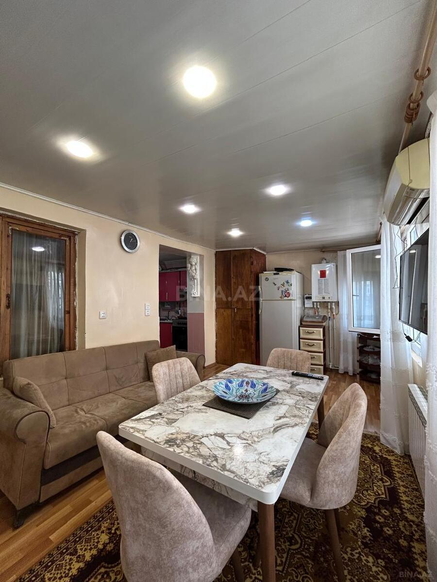 3 otaqlı Köhnə tikili, 28 May m., Bakı