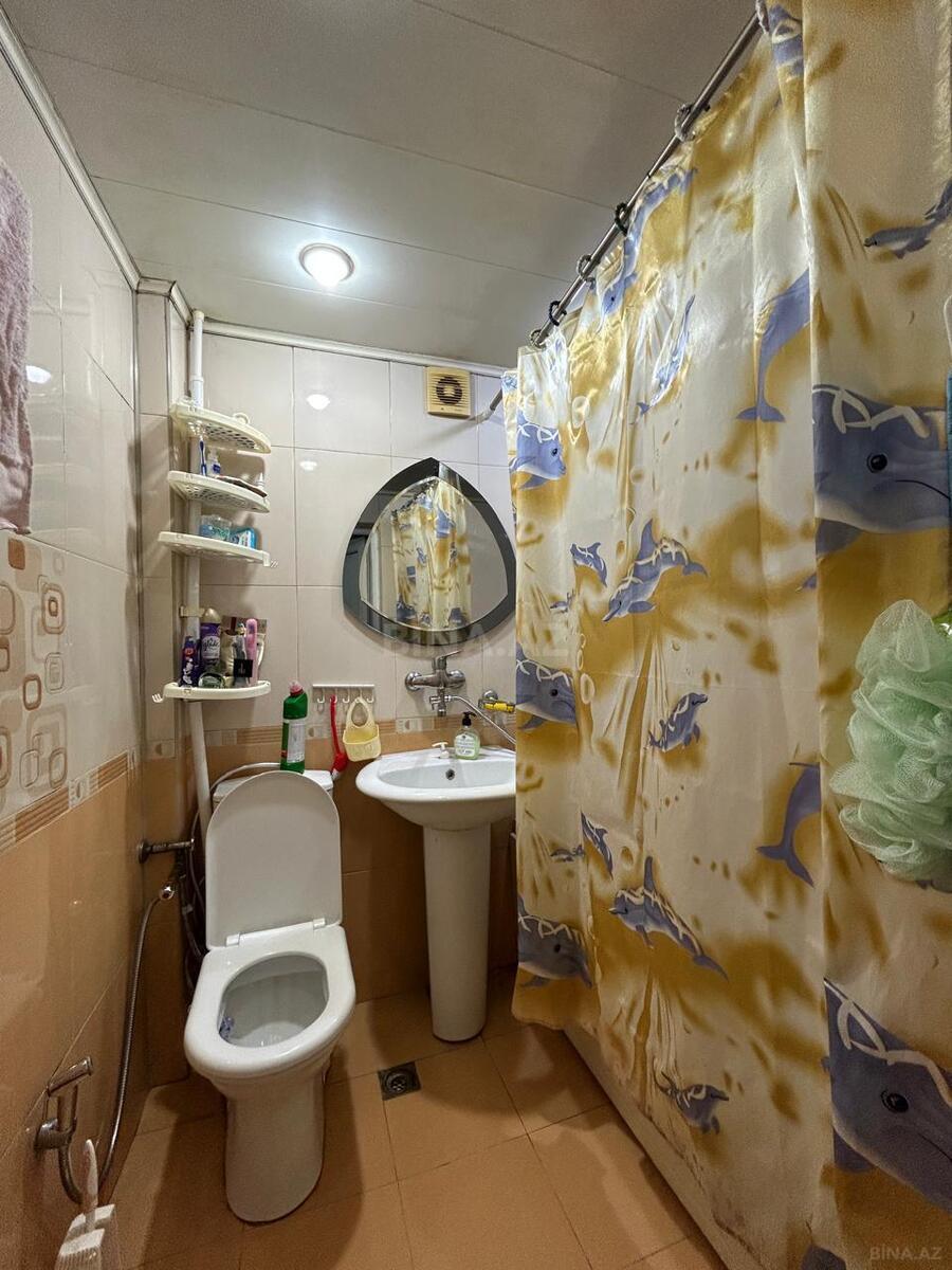 3 otaqlı Köhnə tikili, 28 May m., Bakı