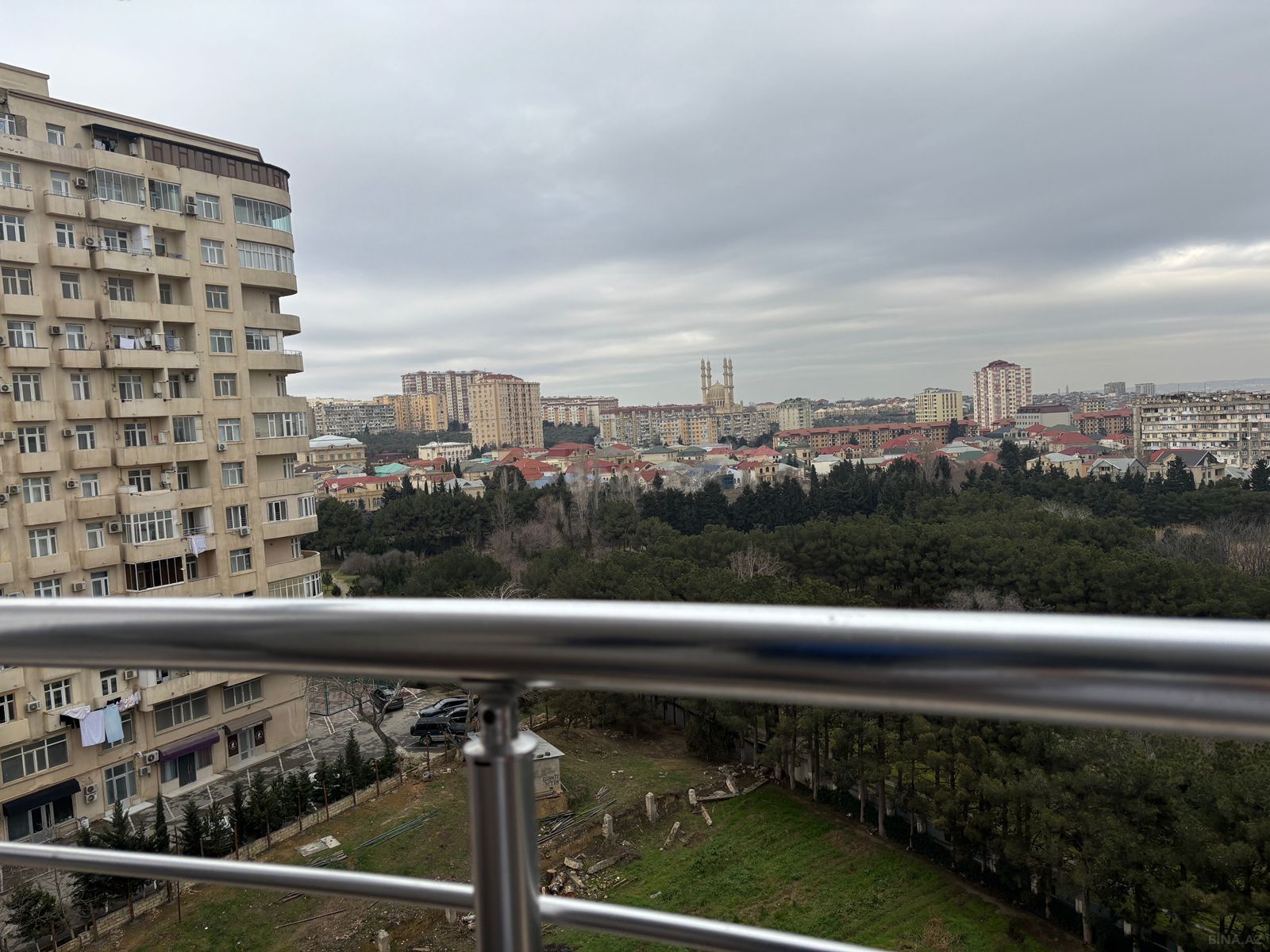 3 otaqlı Yeni tikili, Memar Əcəmi m., Bakı