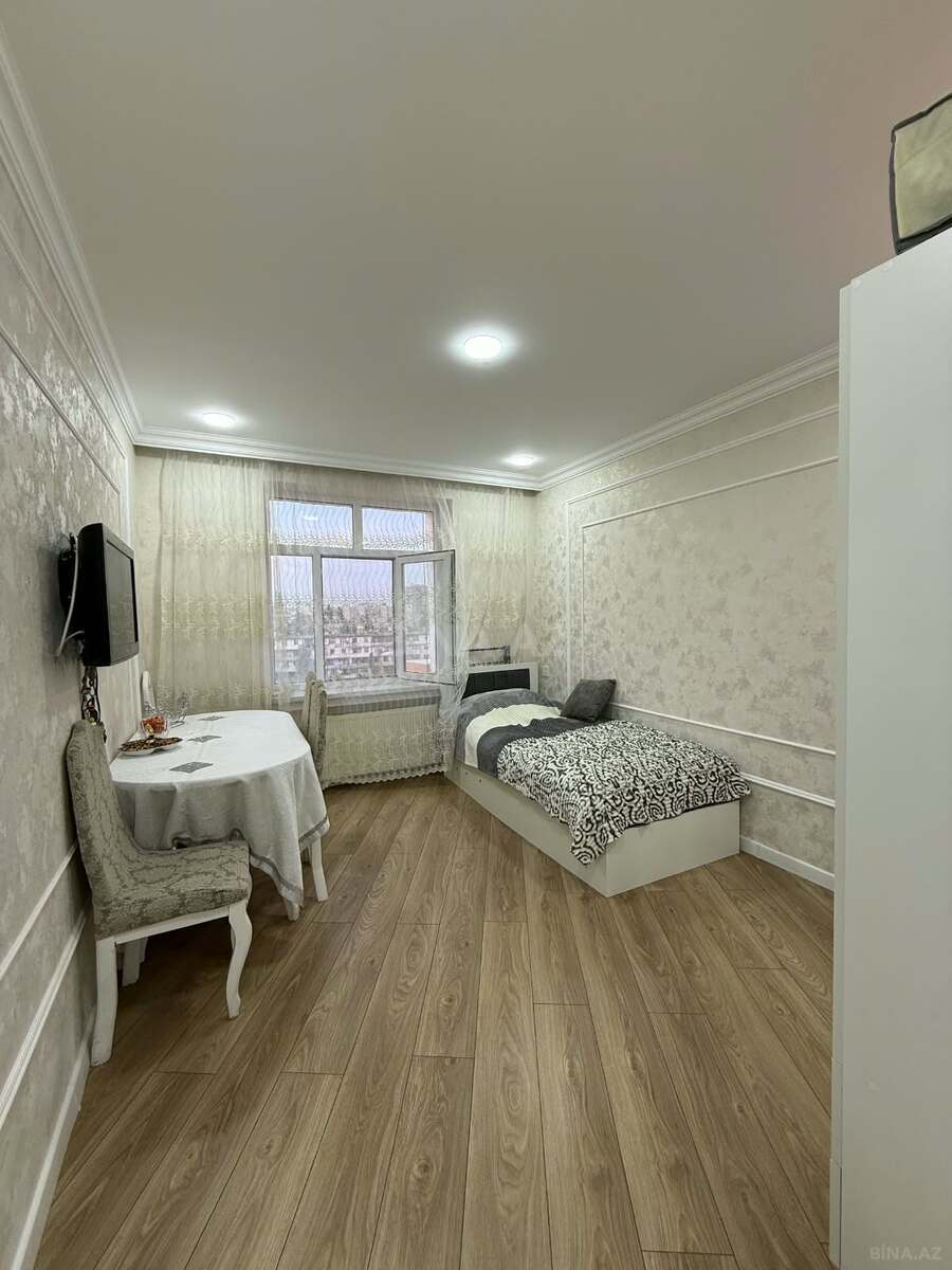 3 otaqlı Köhnə tikili, Əhmədli m., Bakı