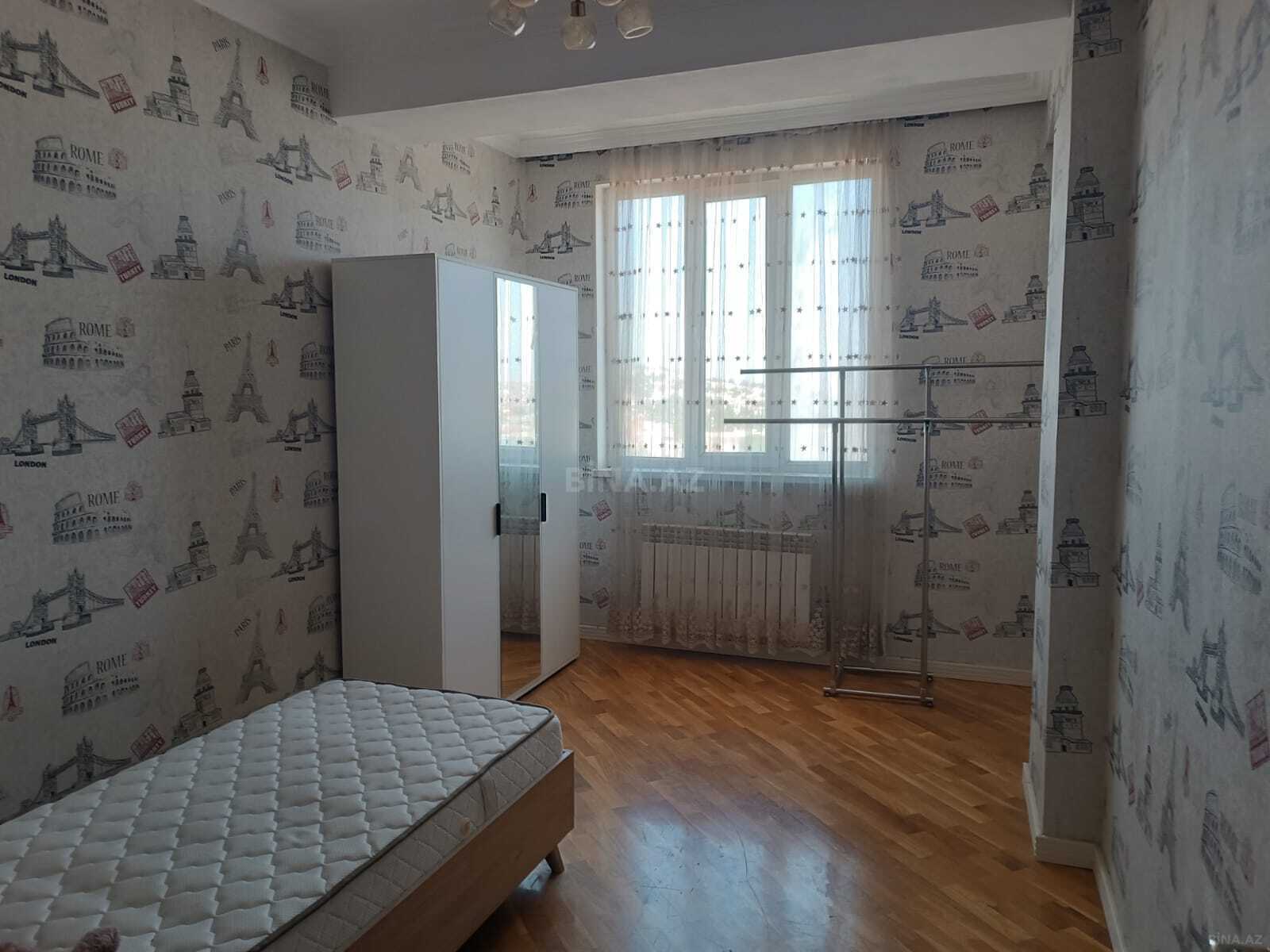 3 otaqlı Yeni tikili, Xırdalan