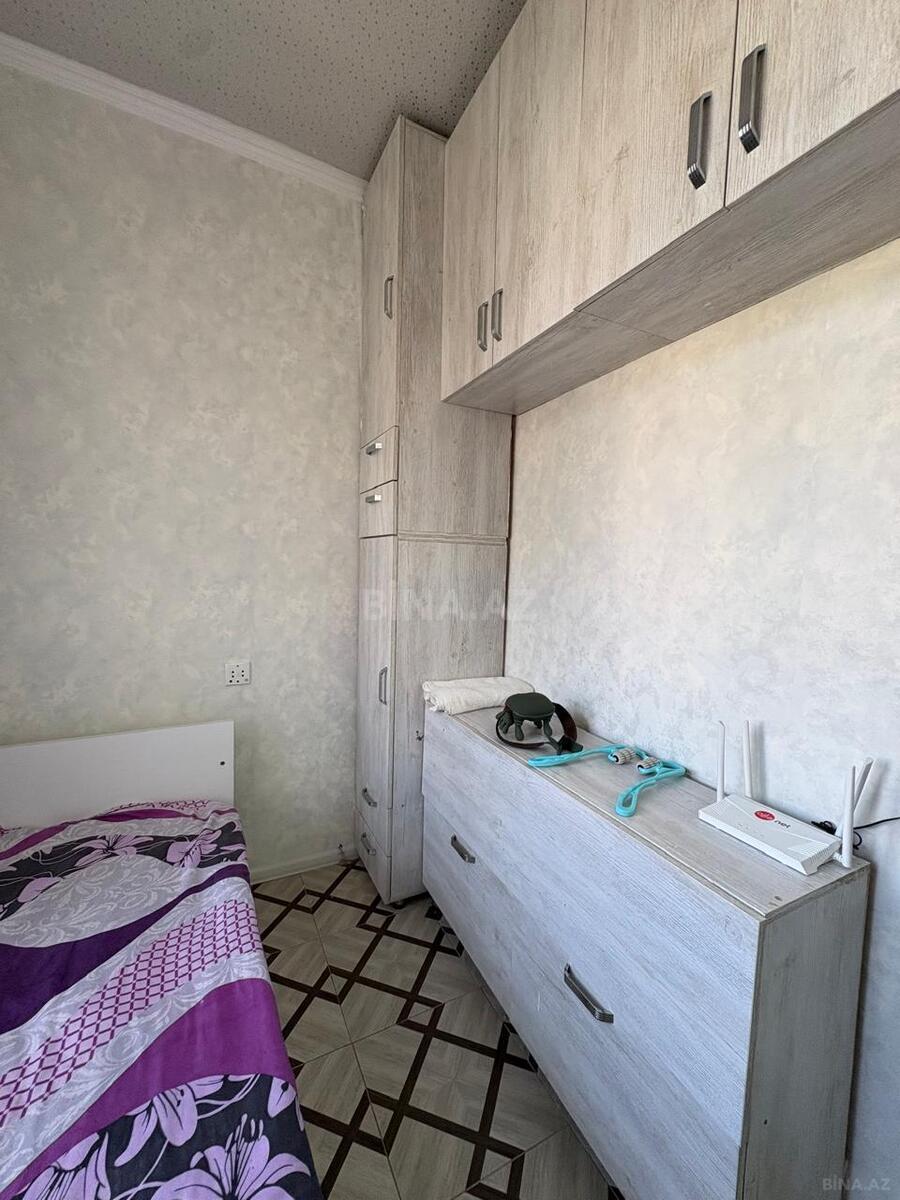 3 otaqlı Köhnə tikili, Memar Əcəmi m., Bakı