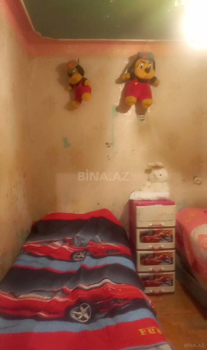 3 otaqlı Köhnə tikili, Neftçilər m., Bakı