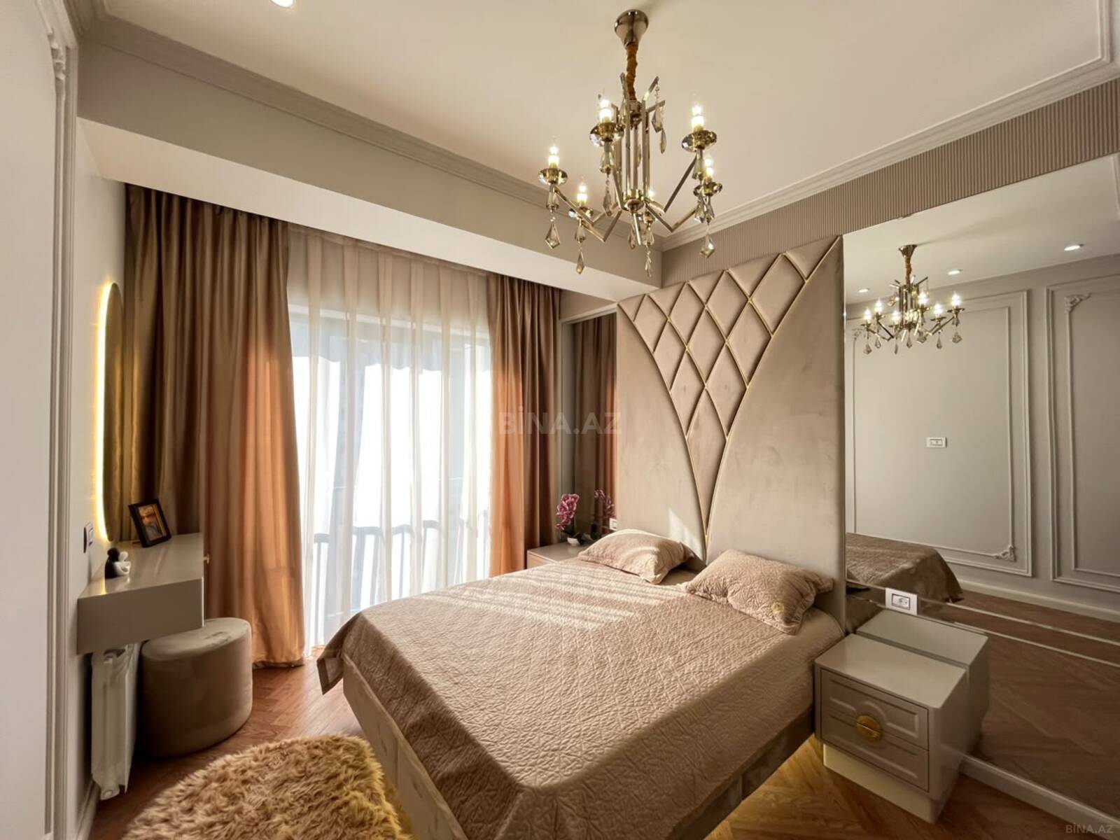 3 otaqlı Yeni tikili, Şah İsmayıl Xətai m., Bakı