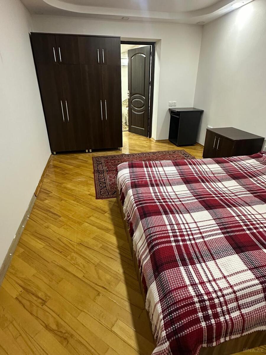 2 otaqlı Köhnə tikili, İnşaatçılar m., Bakı