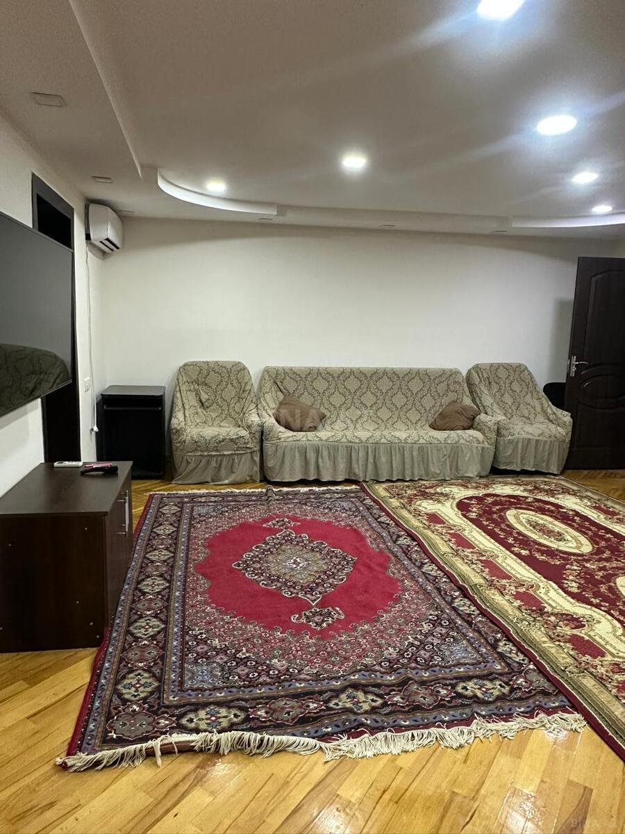 2 otaqlı Köhnə tikili, İnşaatçılar m., Bakı