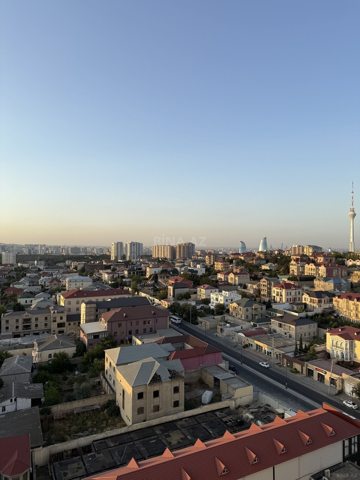 4 otaqlı Yeni tikili, Badamdar q., Bakı
