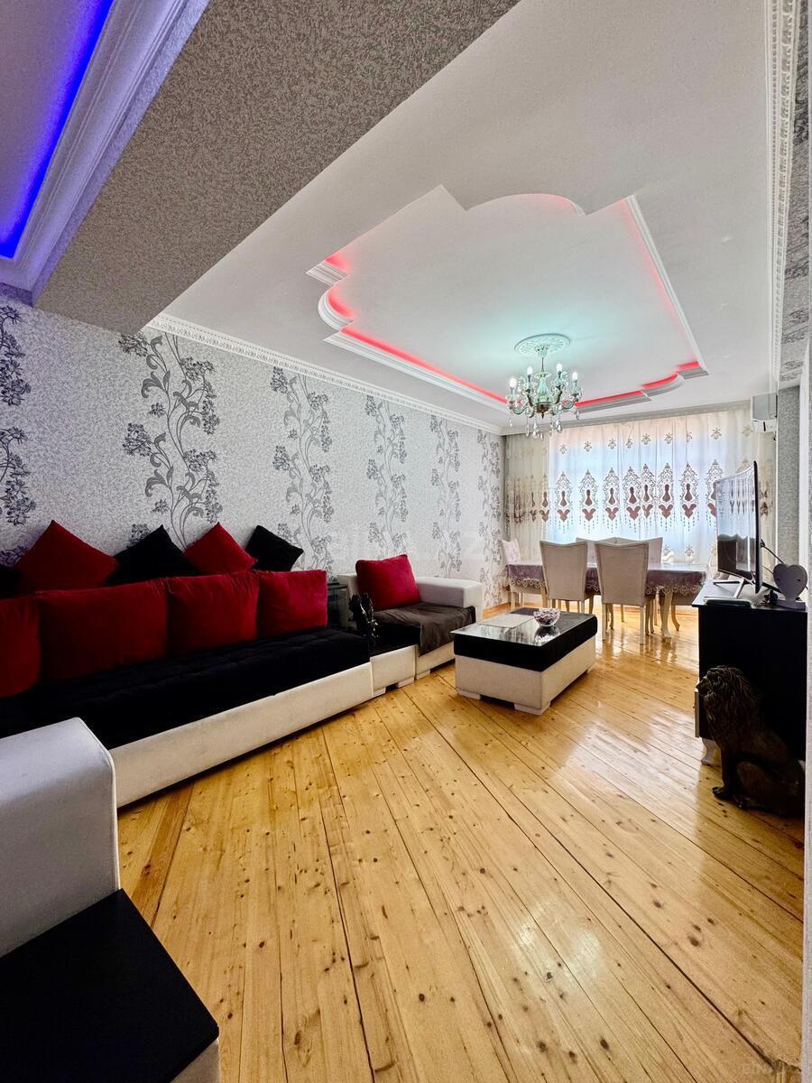 3 otaqlı Yeni tikili, İnşaatçılar m., Bakı