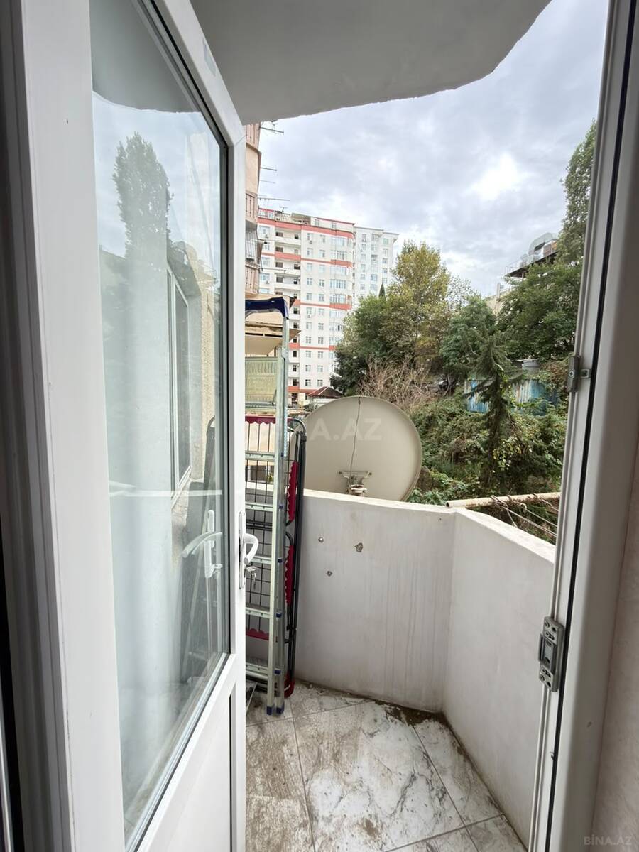2 otaqlı Köhnə tikili, İnşaatçılar m., Bakı