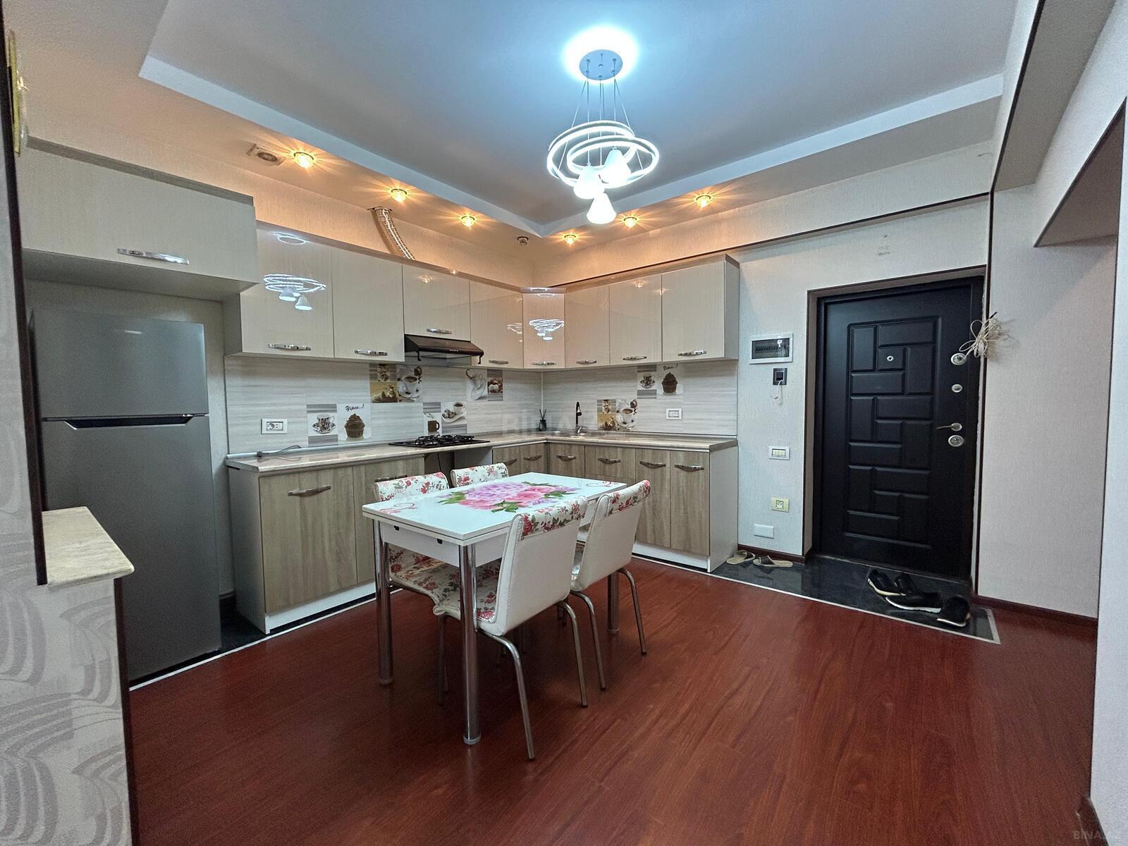 2 otaqlı Yeni tikili, Xırdalan