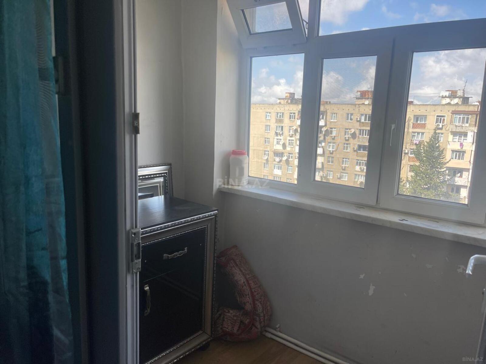 4 otaqlı Köhnə tikili, Əhmədli m., Bakı