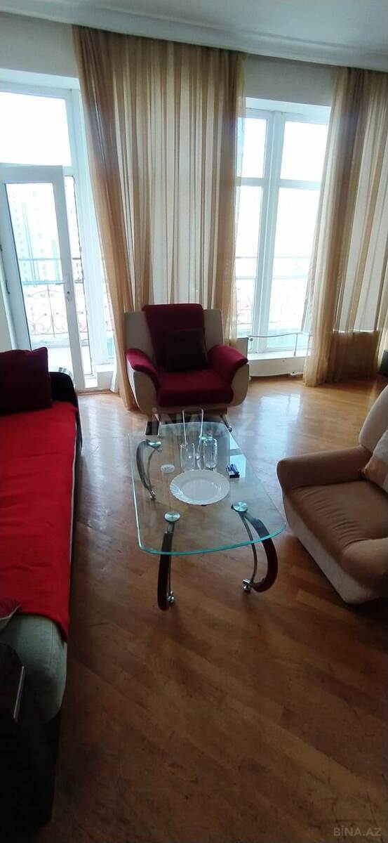 12 otaqlı Ofis, Nizami m., Bakı