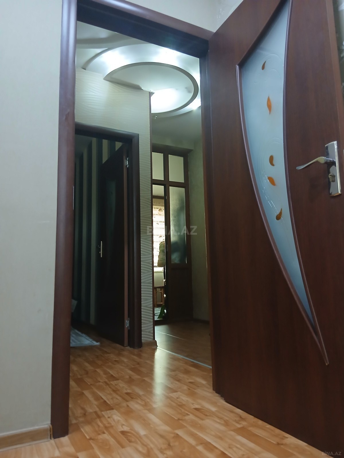 2 otaqlı Köhnə tikili, Xalqlar Dostluğu m., Bakı