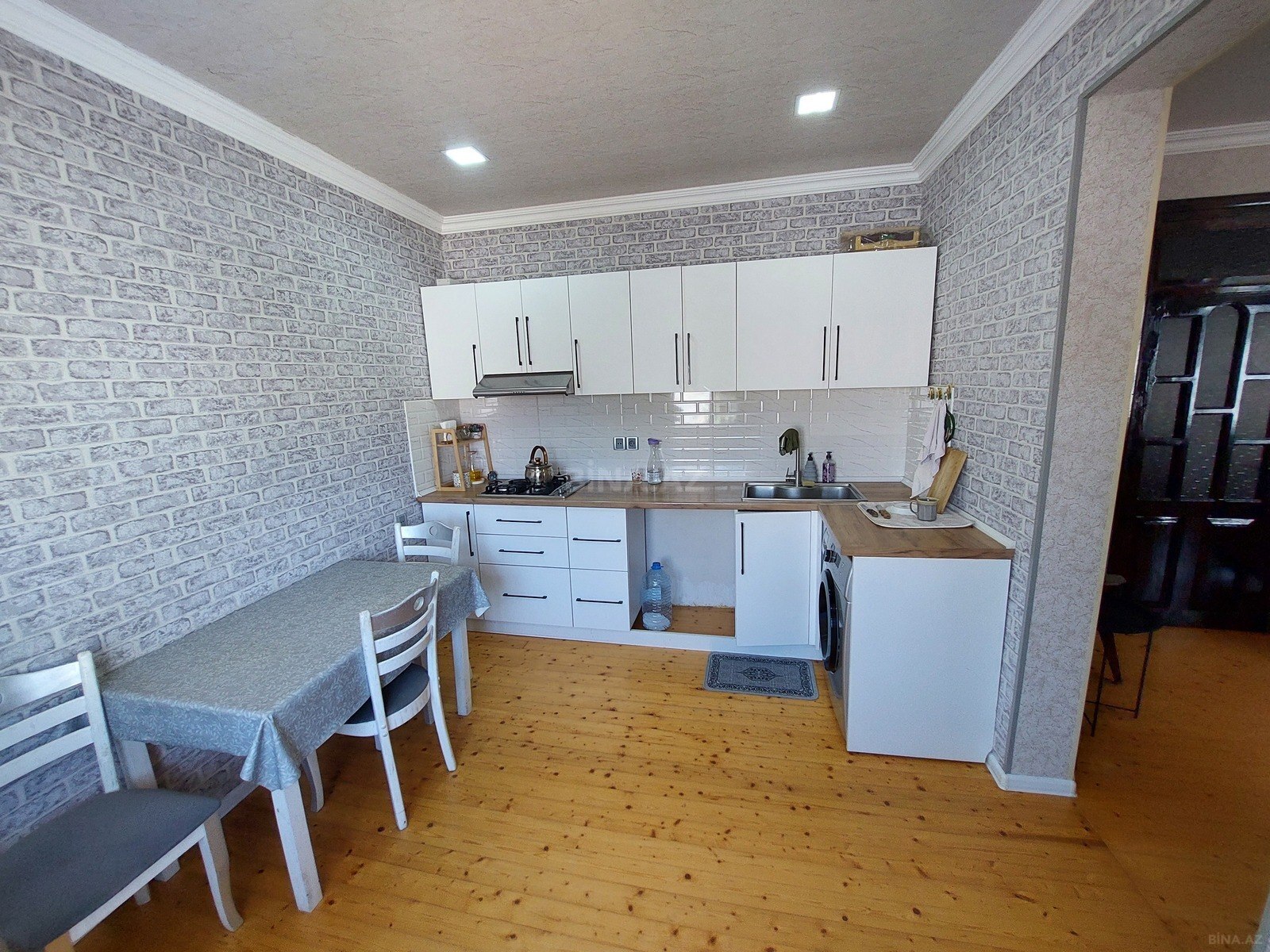 7 otaqlı Həyət evi/Bağ evi, Bülbülə q., Bakı