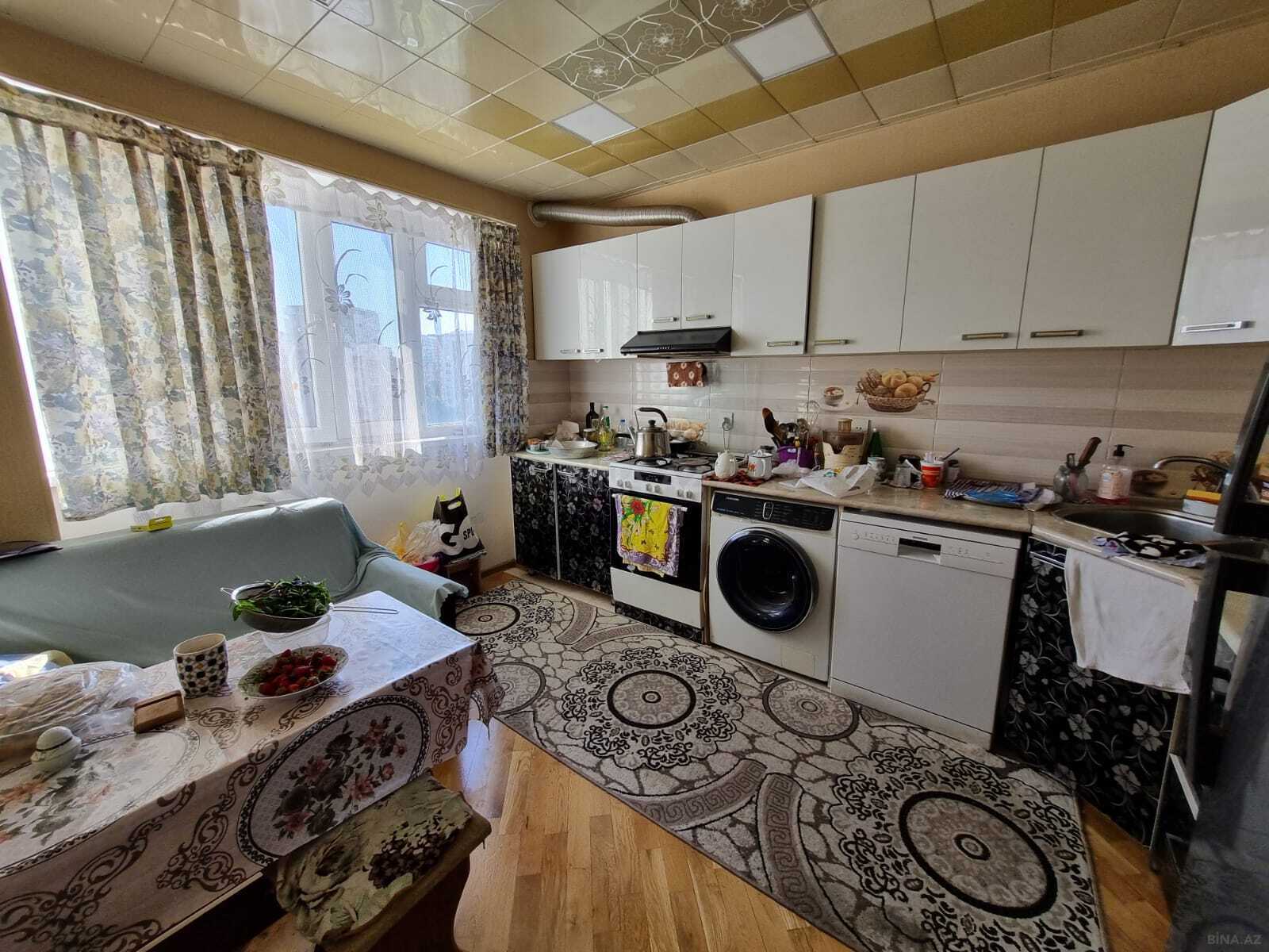 2 otaqlı Köhnə tikili, Azadlıq Prospekti m., Bakı
