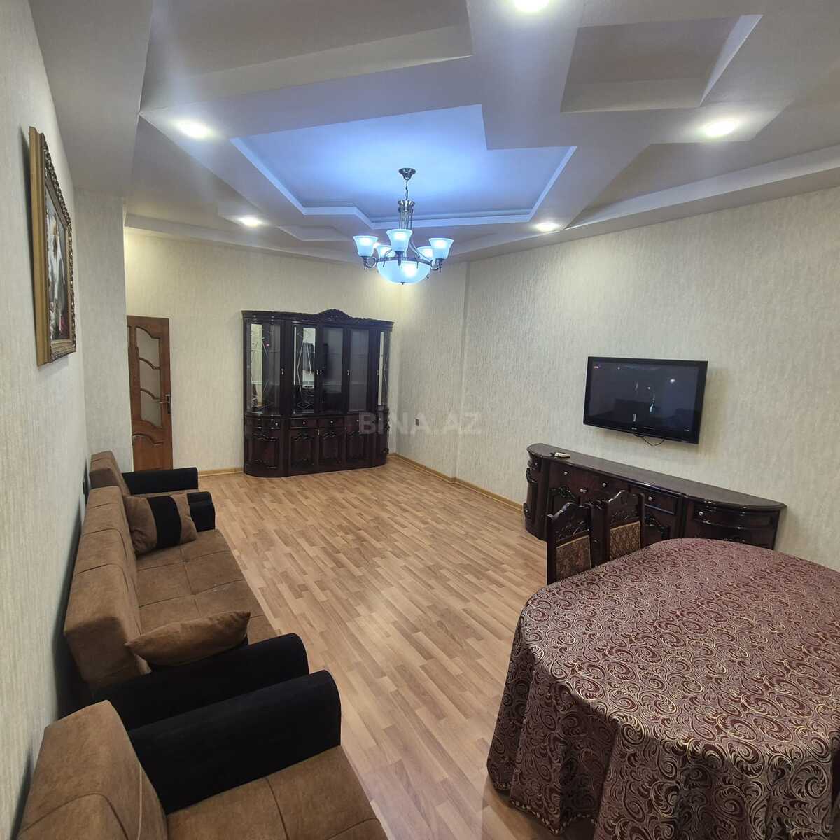 3 otaqlı Yeni tikili, Memar Əcəmi m., Bakı