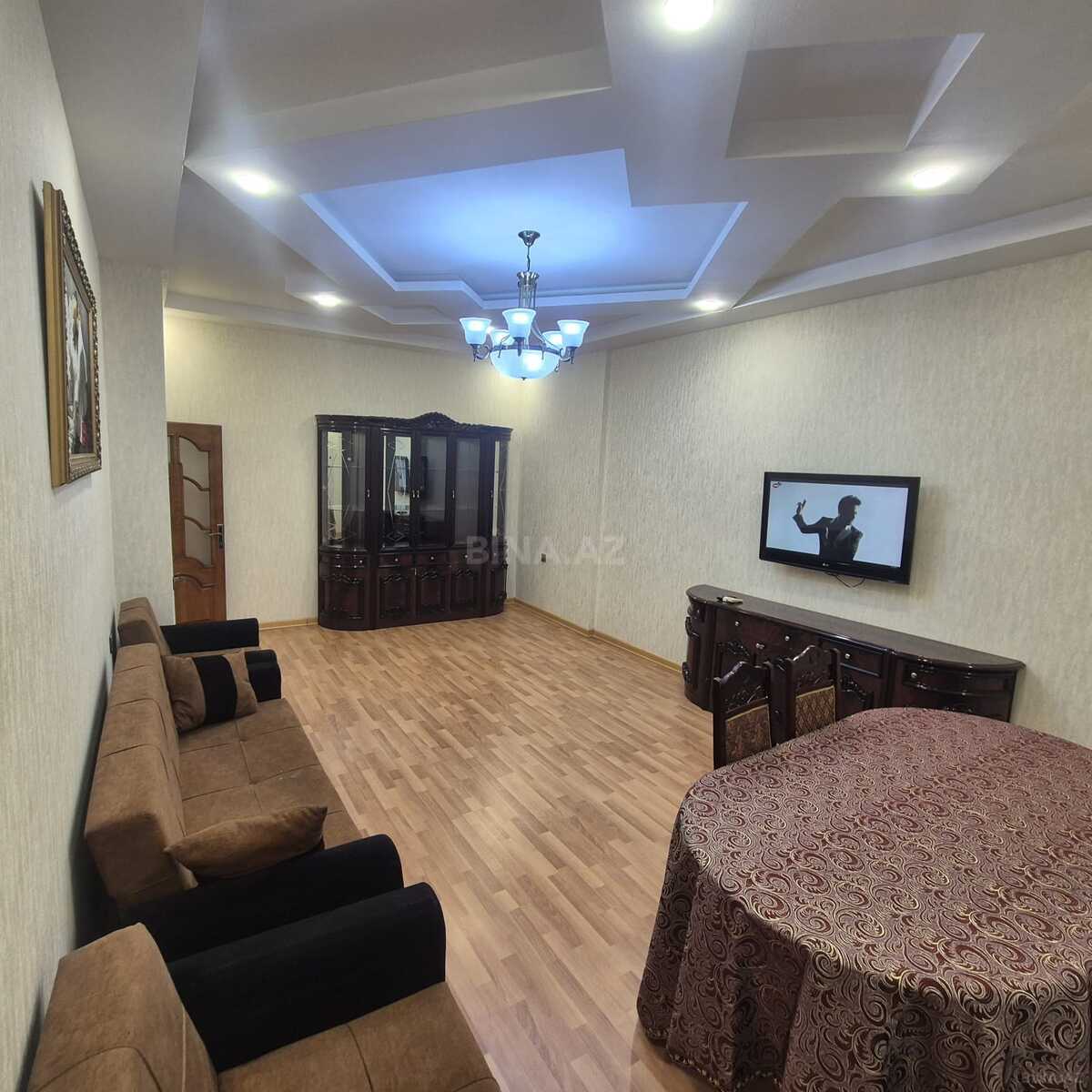3 otaqlı Yeni tikili, Memar Əcəmi m., Bakı