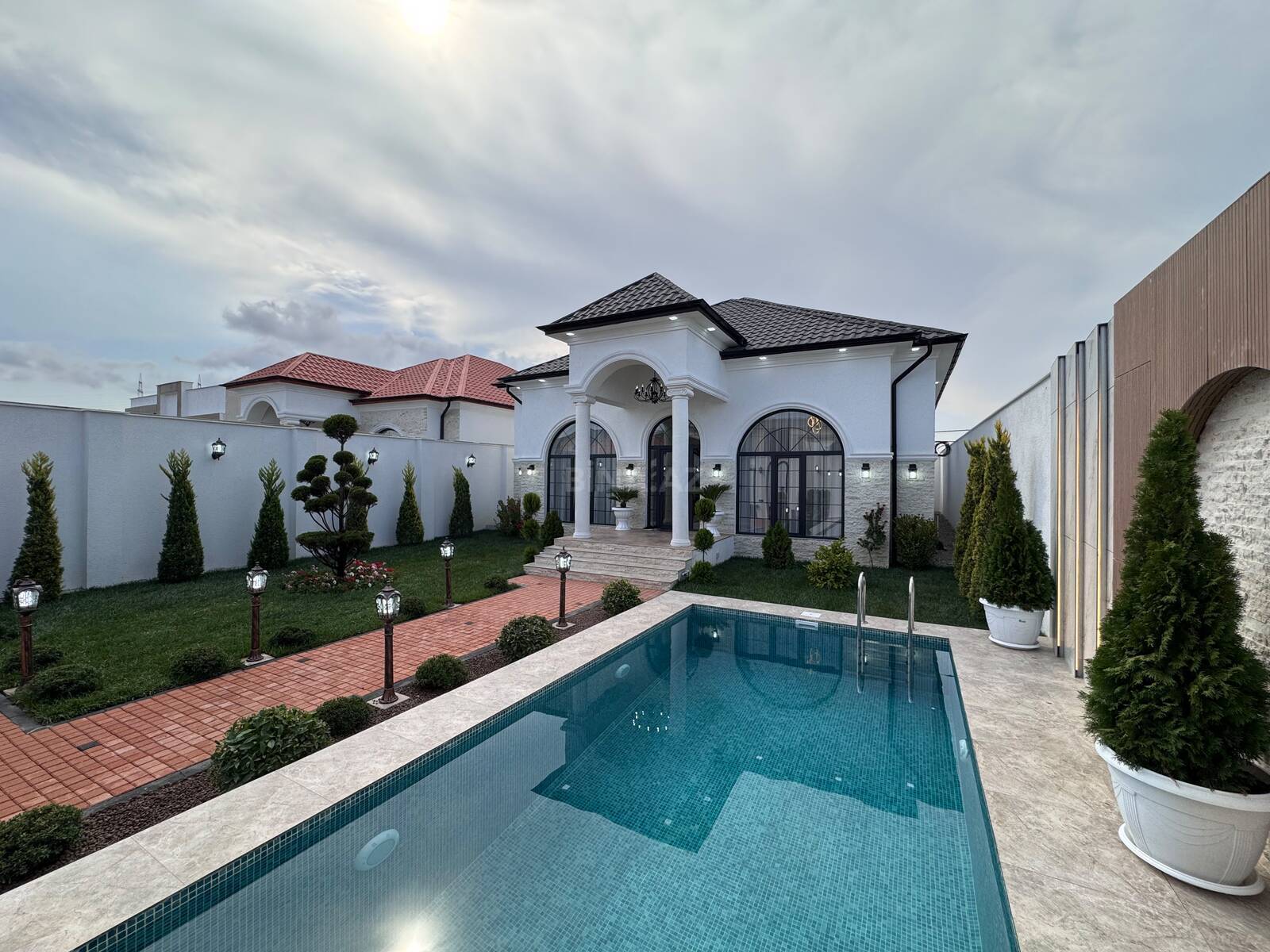 4 otaqlı Həyət evi/Bağ evi, Şüvəlan q., Bakı