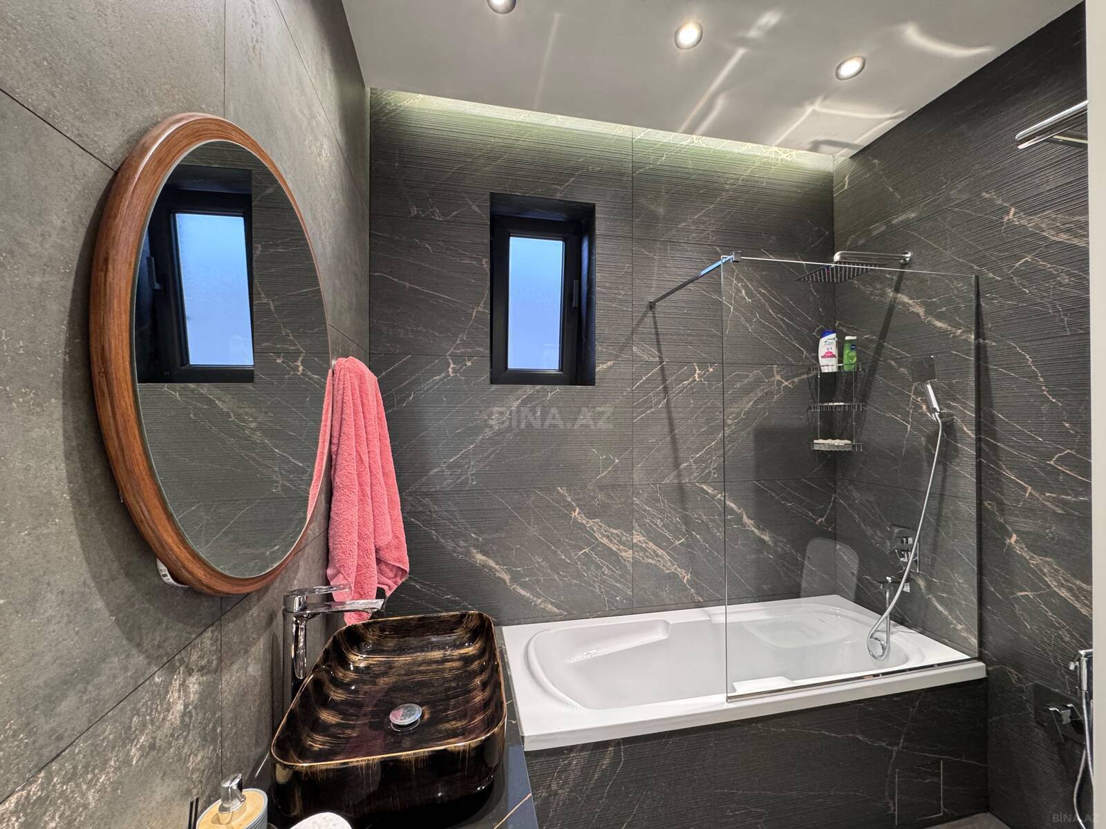 4 otaqlı Həyət evi/Bağ evi, Şüvəlan q., Bakı