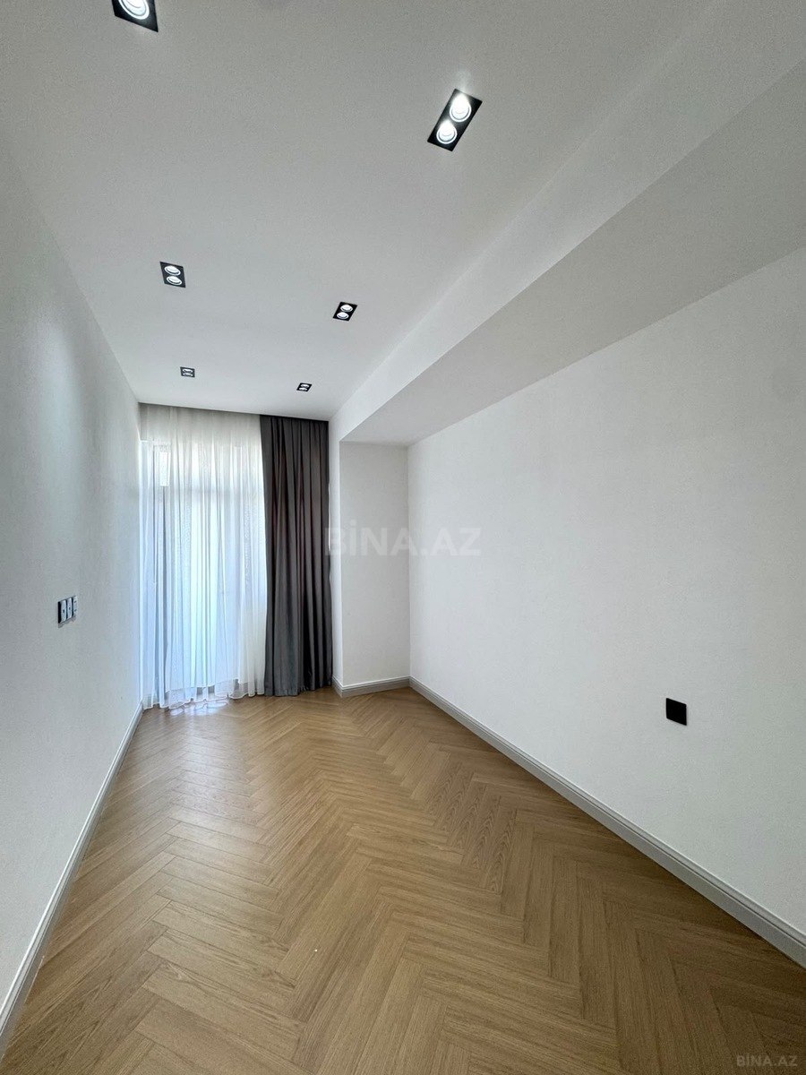 3 otaqlı Yeni tikili, Şah İsmayıl Xətai m., Bakı