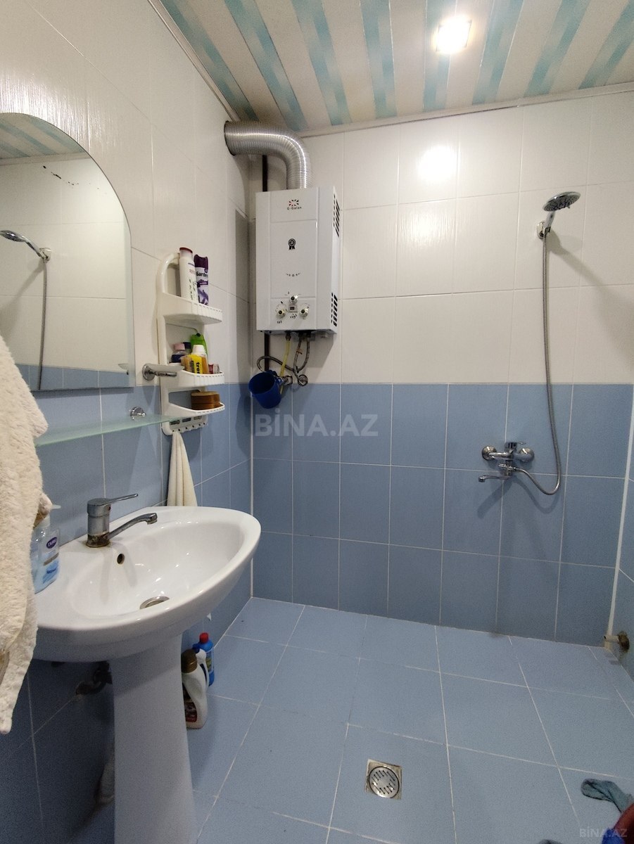 3 otaqlı Köhnə tikili, Həzi Aslanov m., Bakı